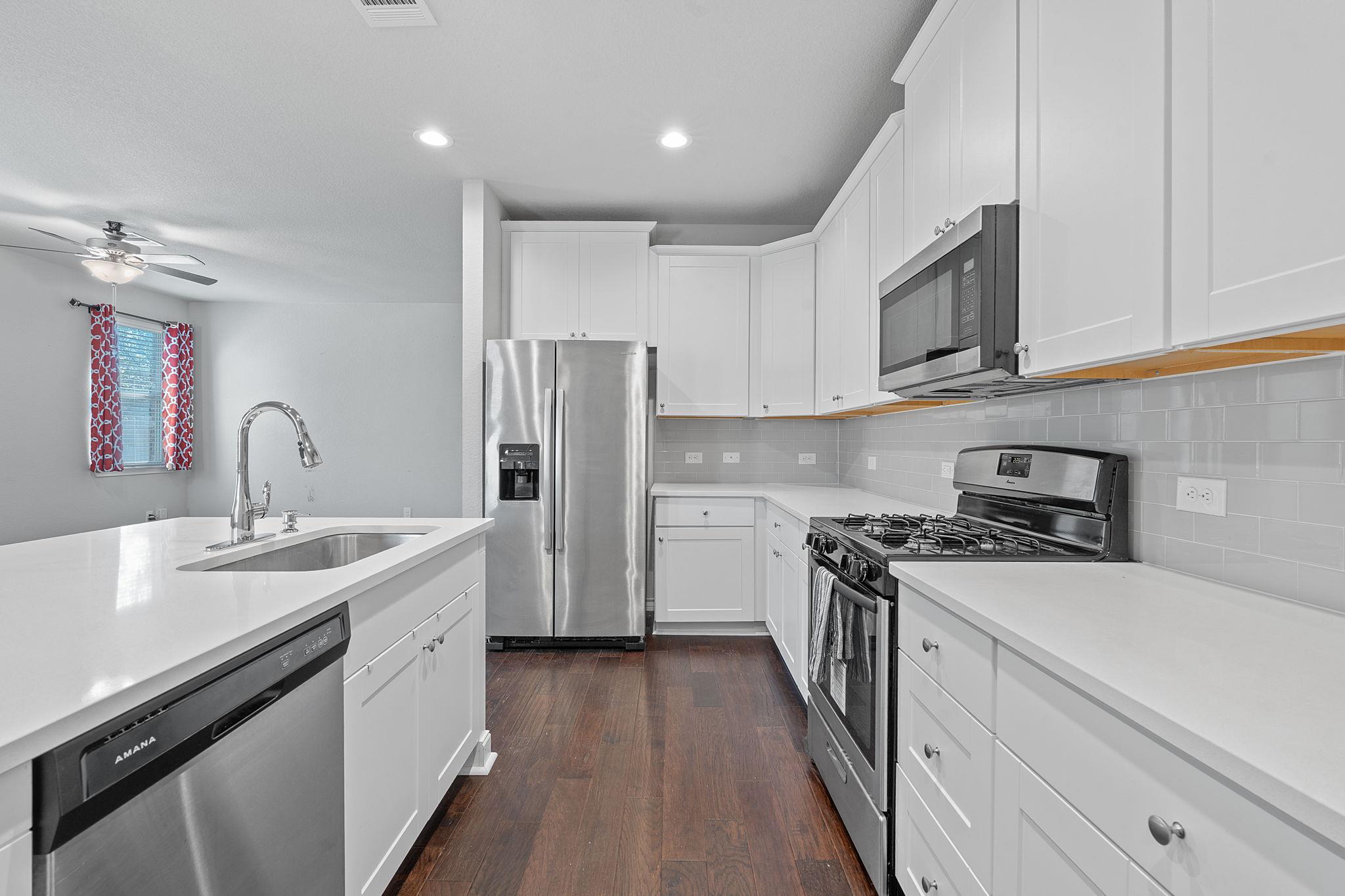 1704 W Broade St, Leander, TX 78641