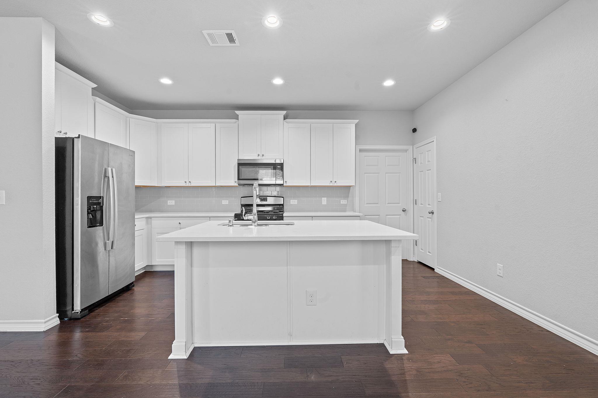 1704 W Broade St, Leander, TX 78641