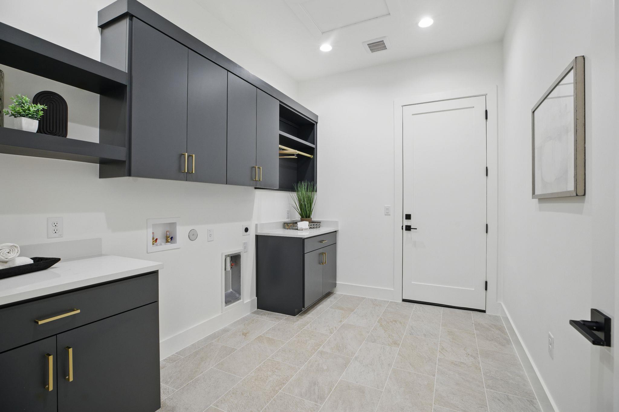 7009 Daugherty, Austin, TX 78757