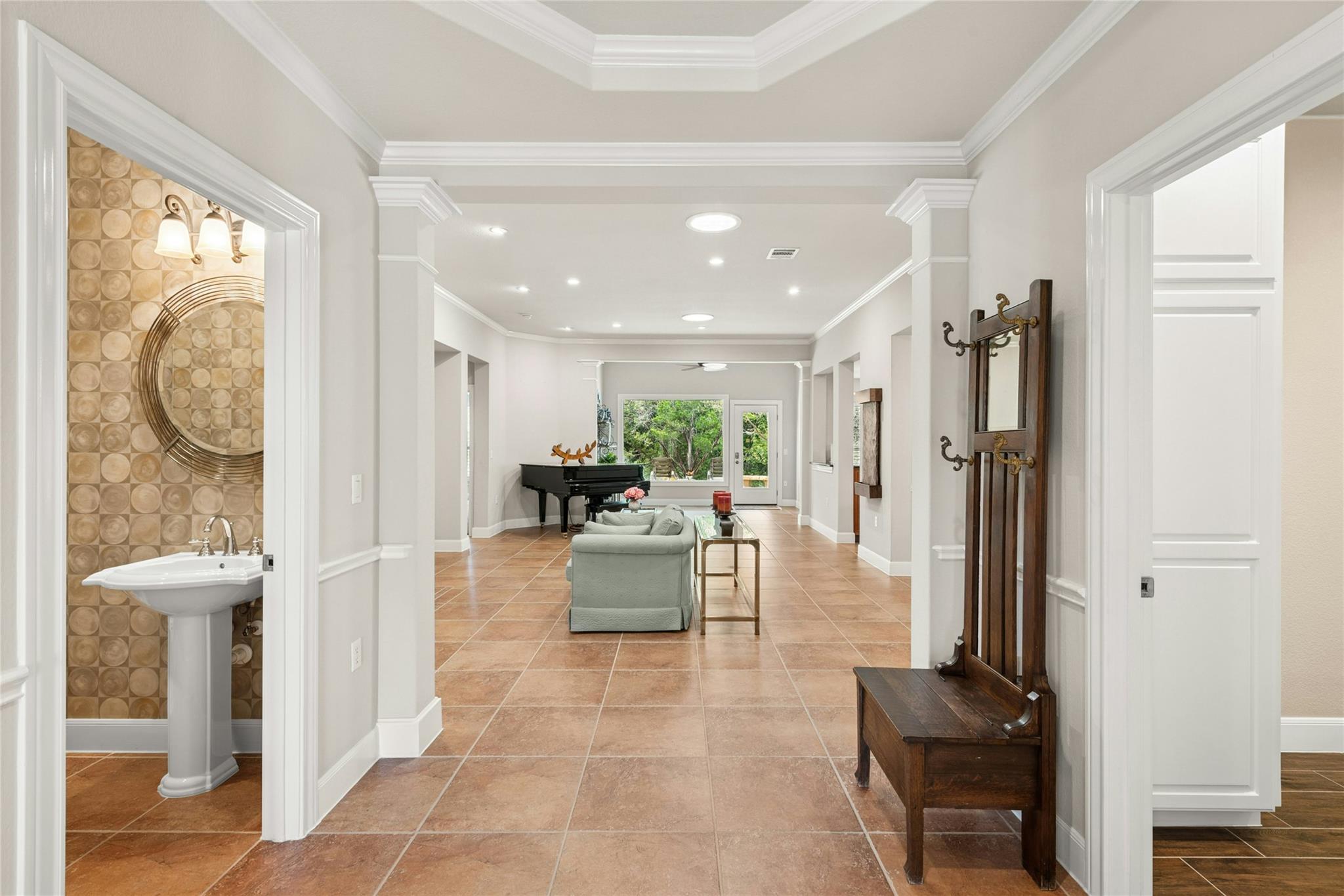 215 Goose Island Dr, Georgetown, TX 78633