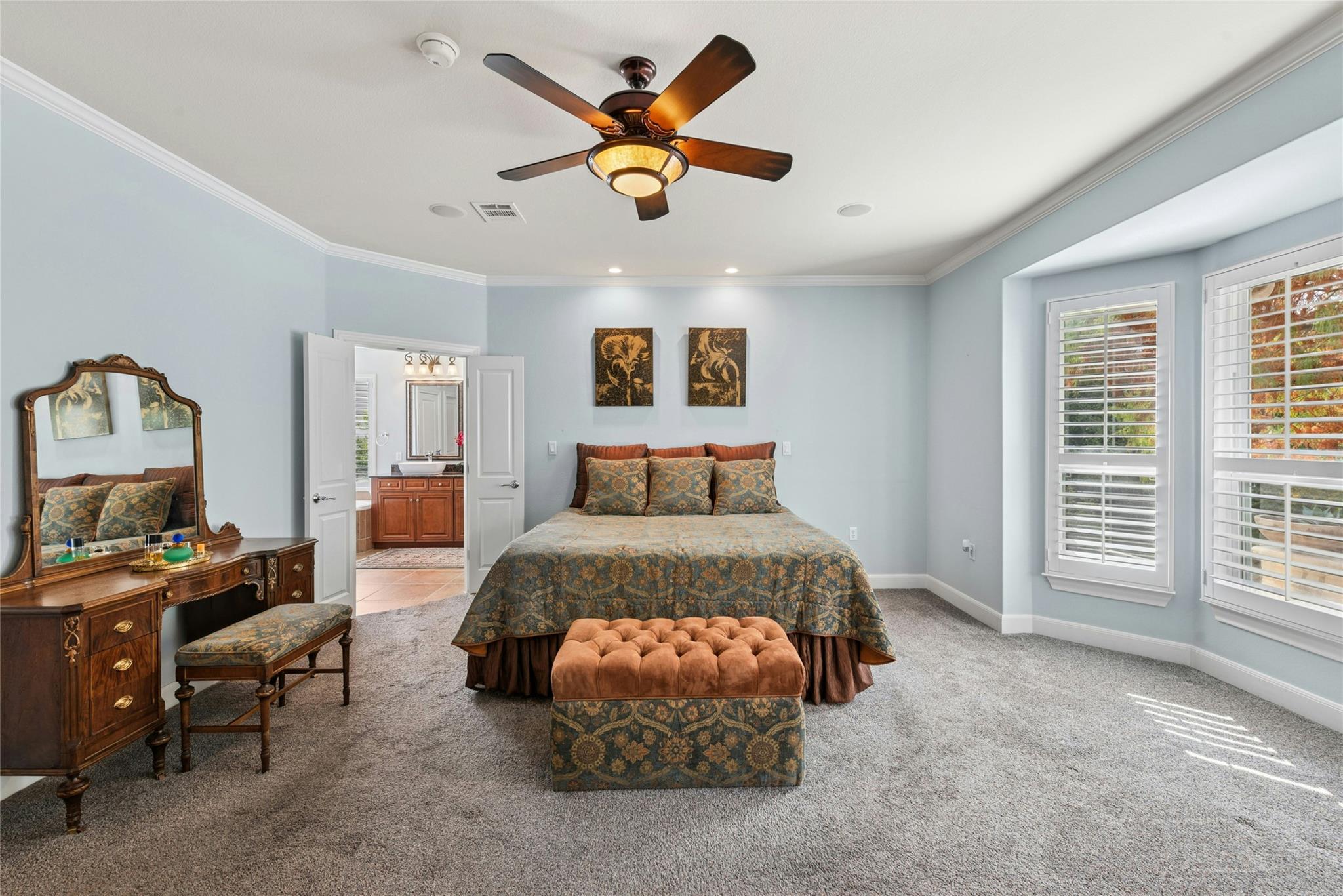 215 Goose Island Dr, Georgetown, TX 78633