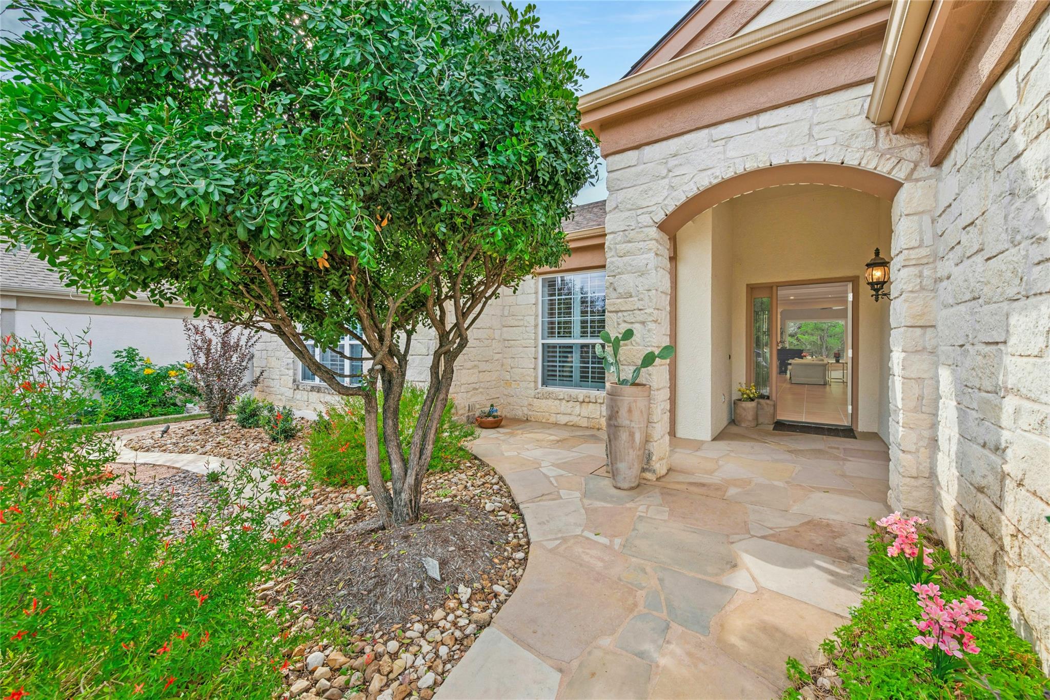 215 Goose Island Dr, Georgetown, TX 78633