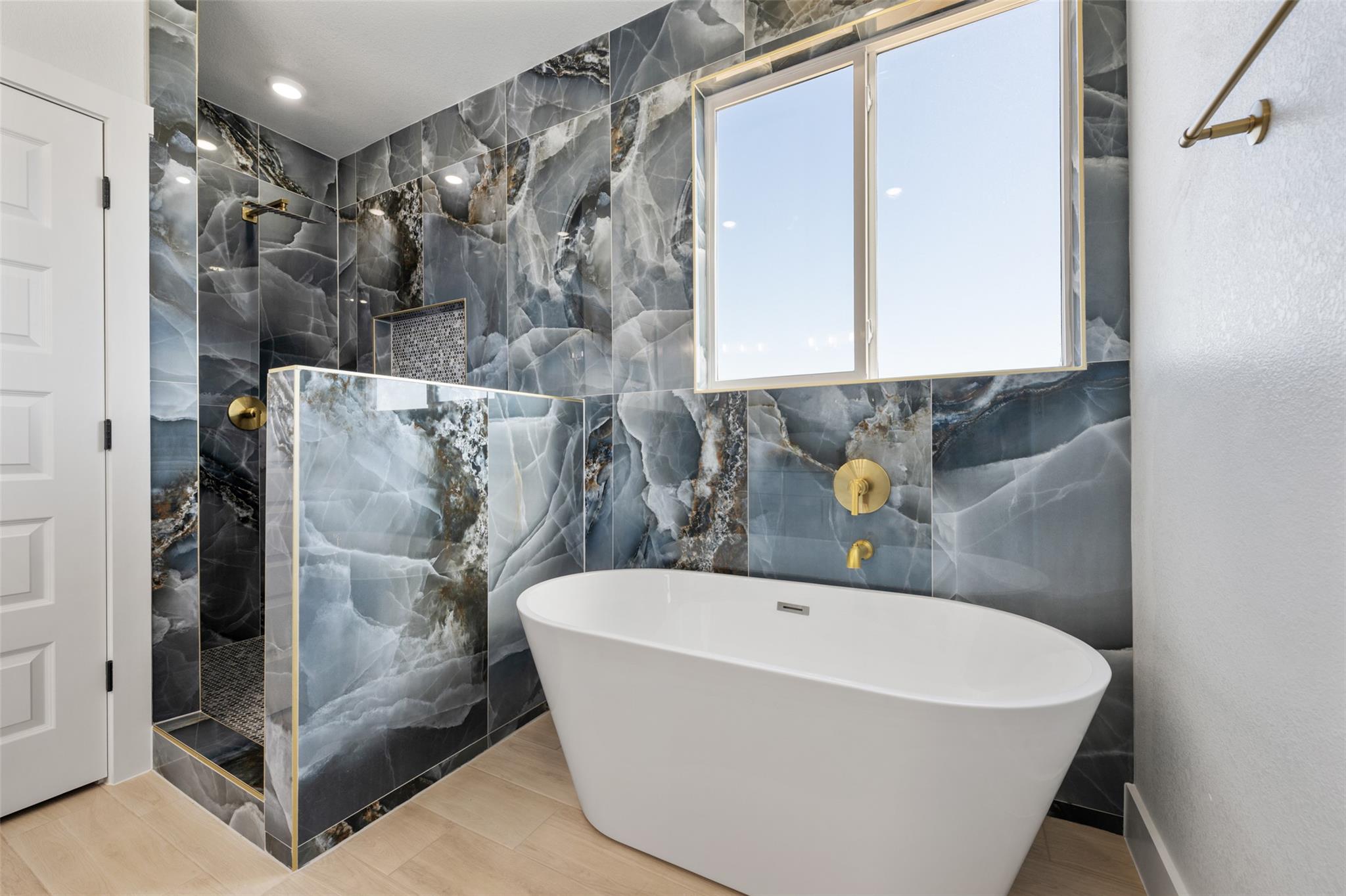 269 Brenham St, McDade, TX 78650