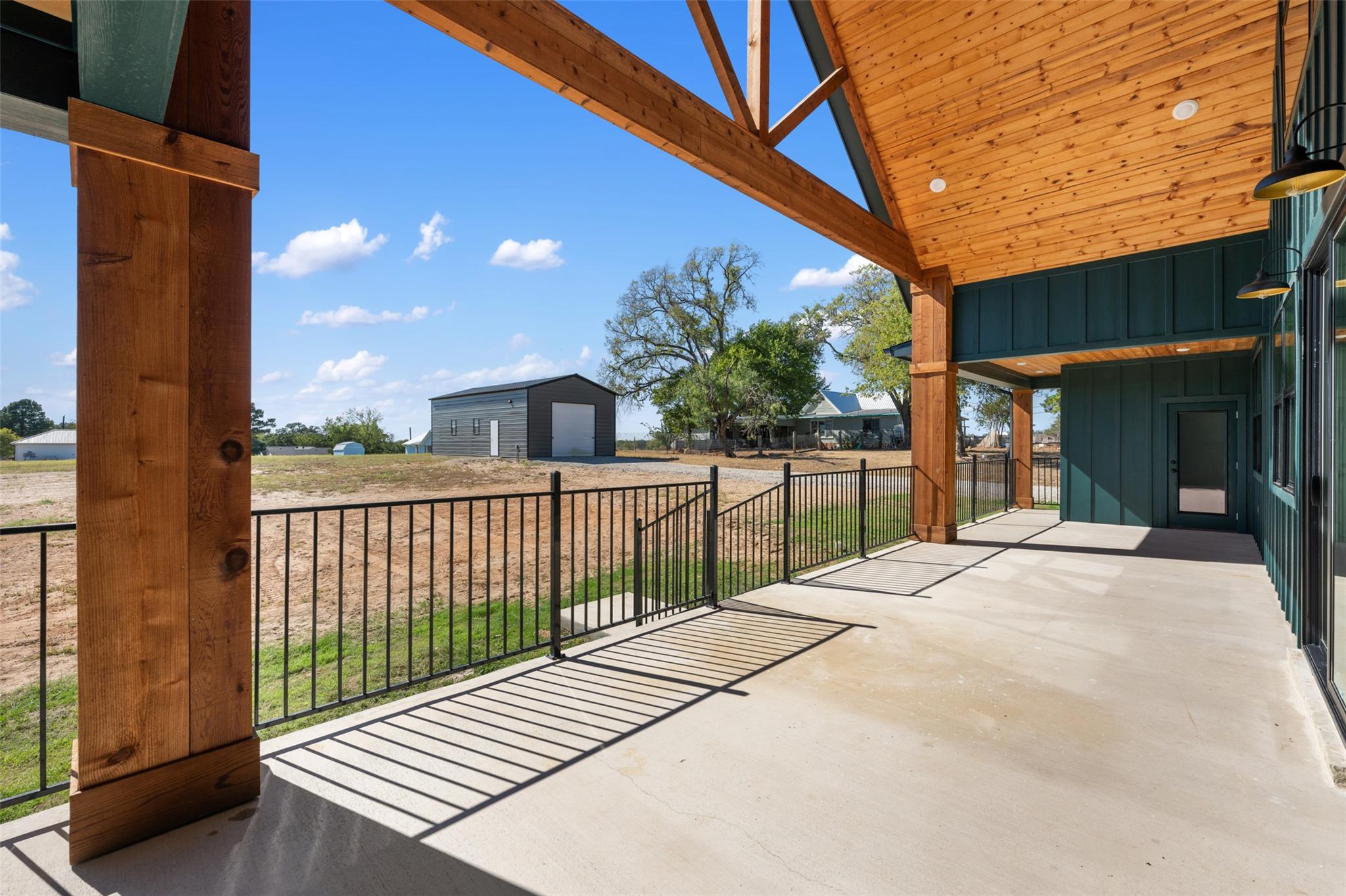 269 Brenham St, McDade, TX 78650