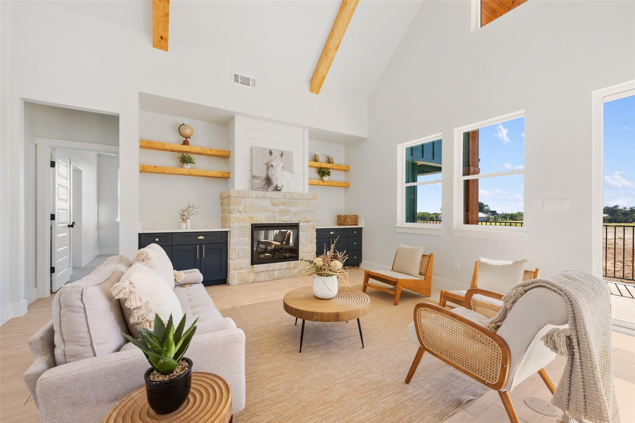 269 Brenham St, McDade, TX 78650