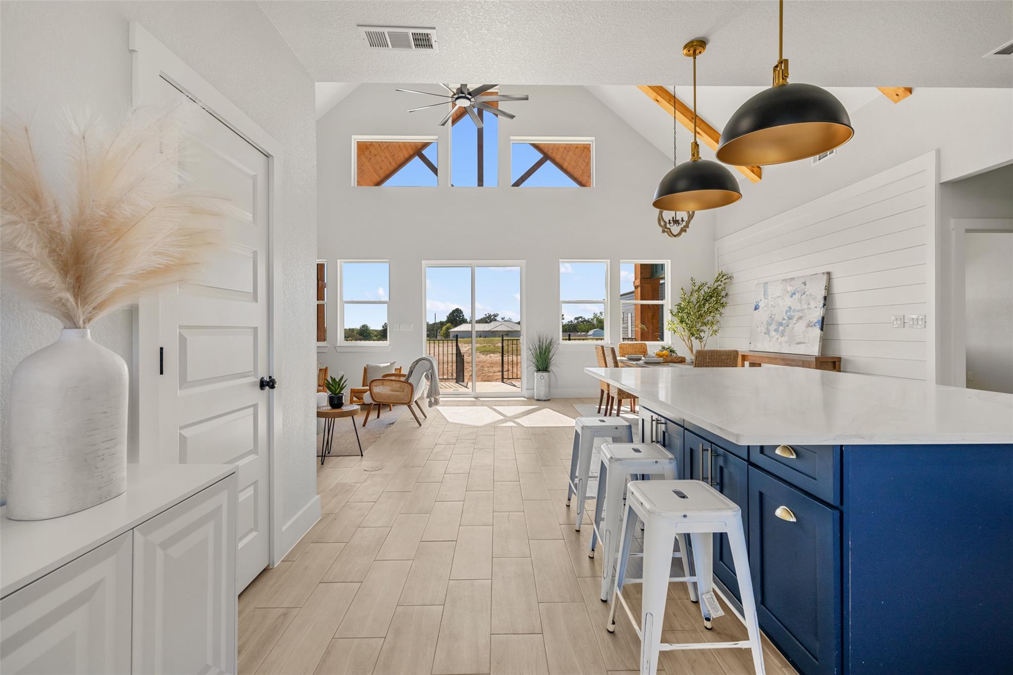 269 Brenham St, McDade, TX 78650