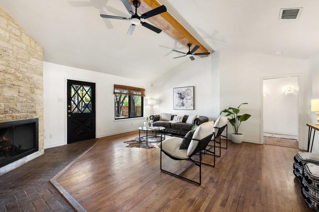 2008 Matthews Ln, Austin, TX 78745