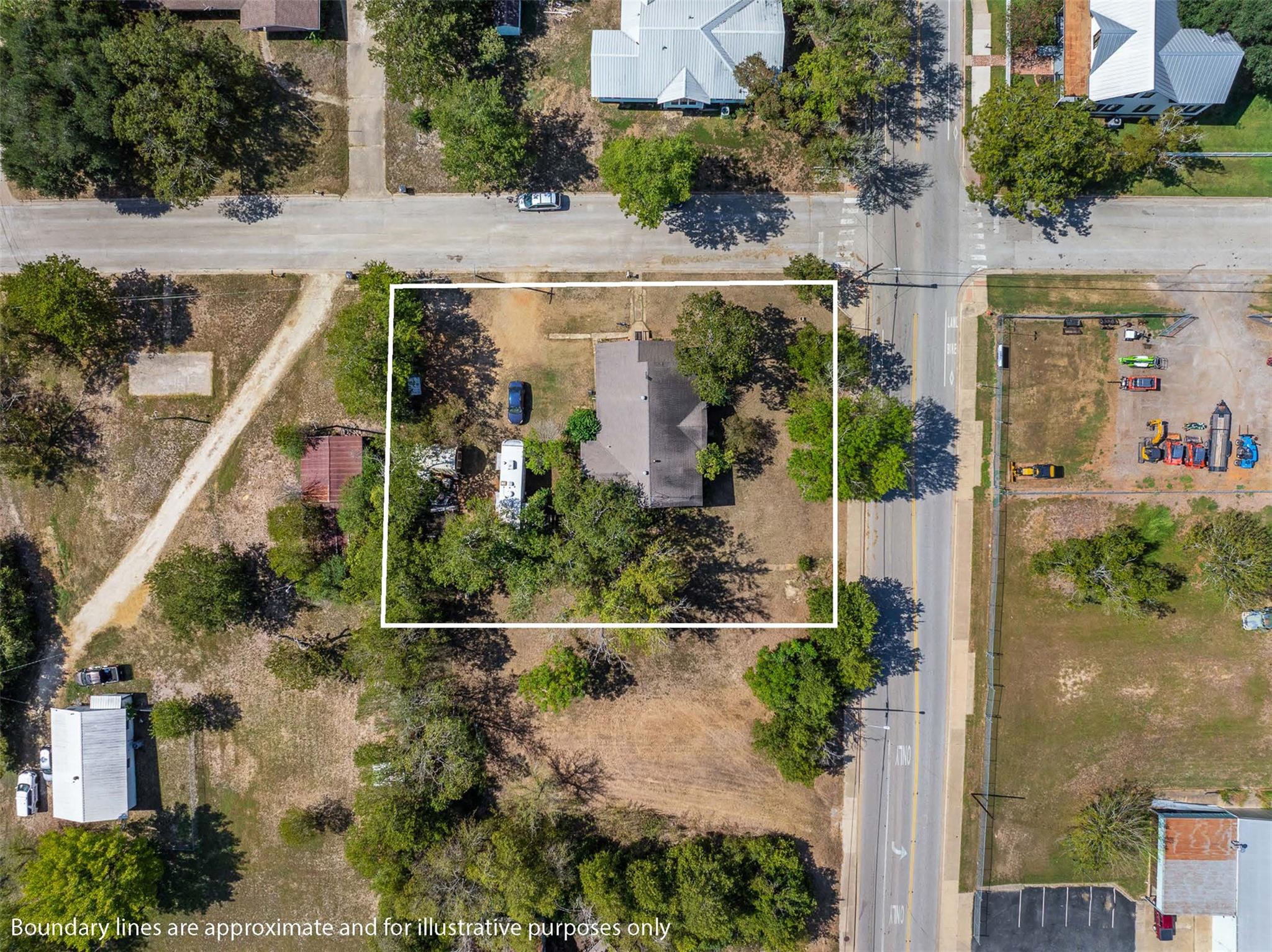 201 S Porter Street, Caldwell, TX 77836