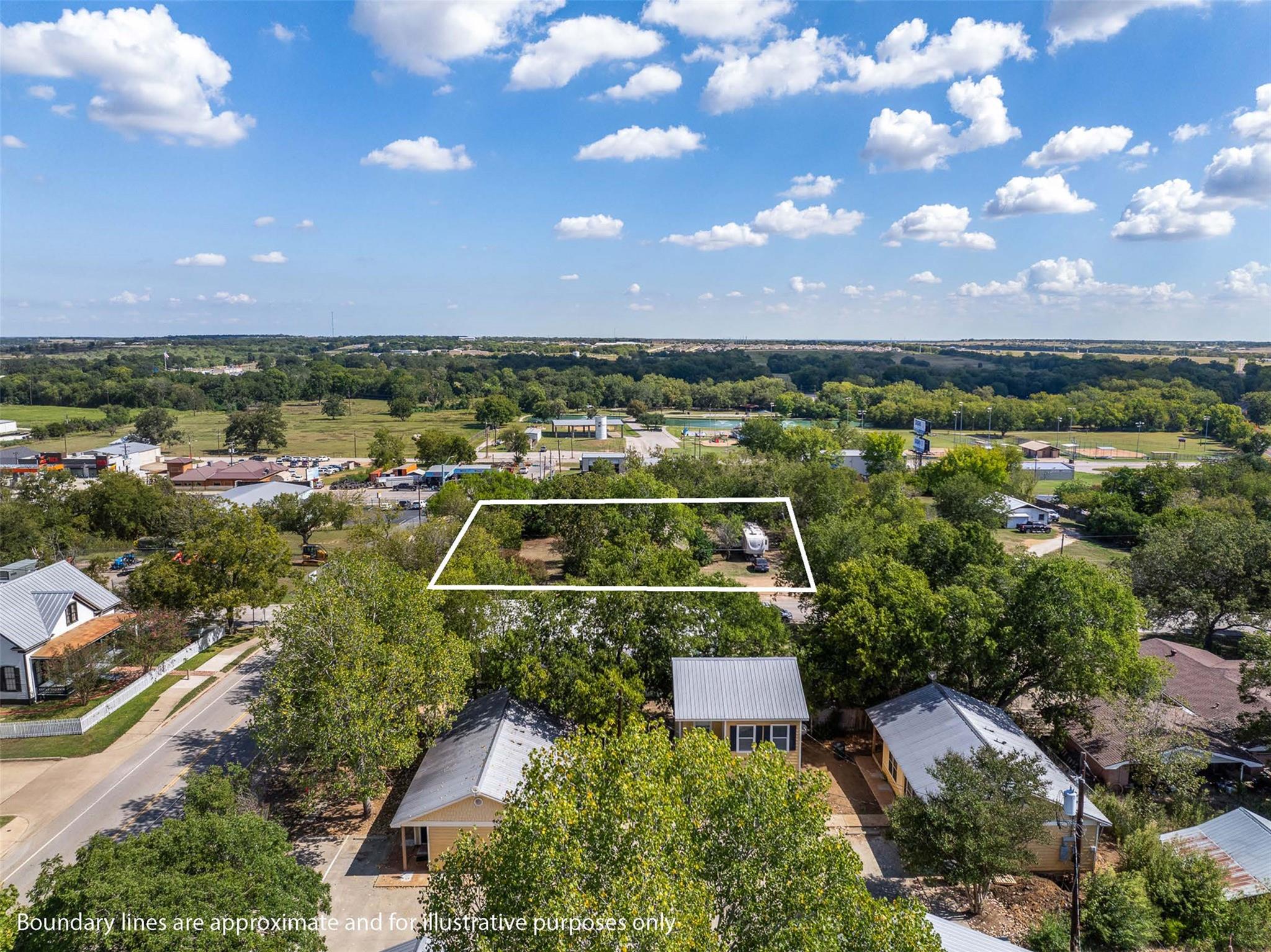 201 S Porter Street, Caldwell, TX 77836