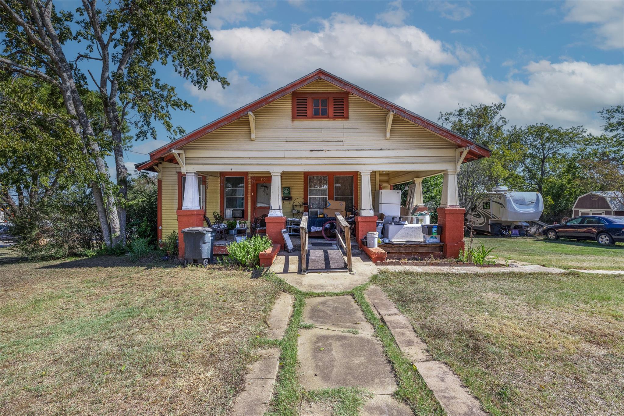 201 S Porter Street, Caldwell, TX 77836