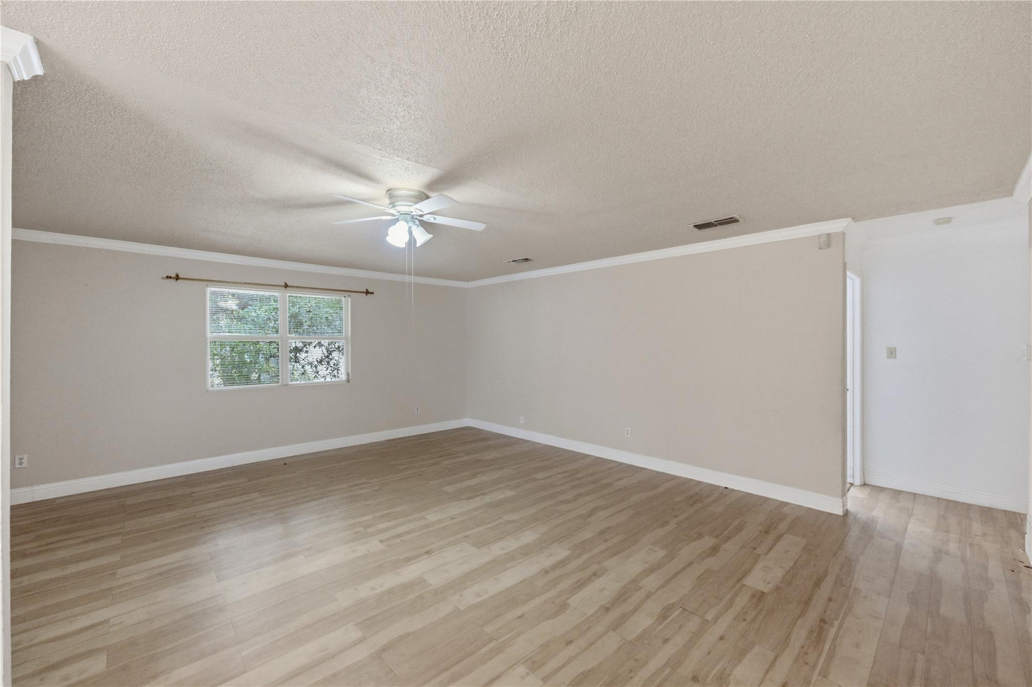 207 W 17th St, Georgetown, TX 78626