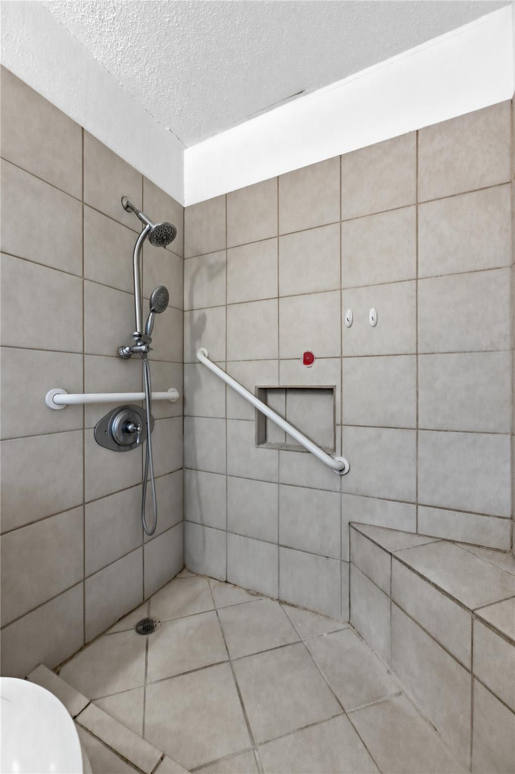 207 W 17th St, Georgetown, TX 78626