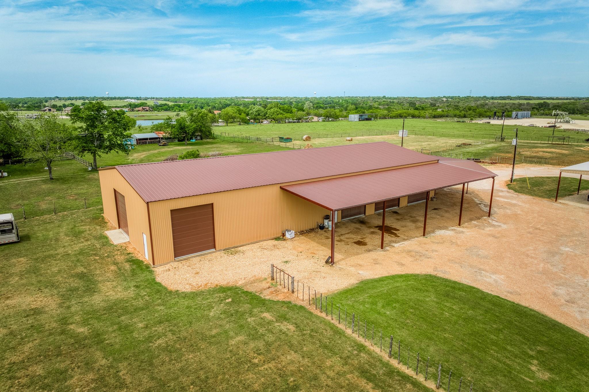 2543 FM 975, Caldwell, TX 77836