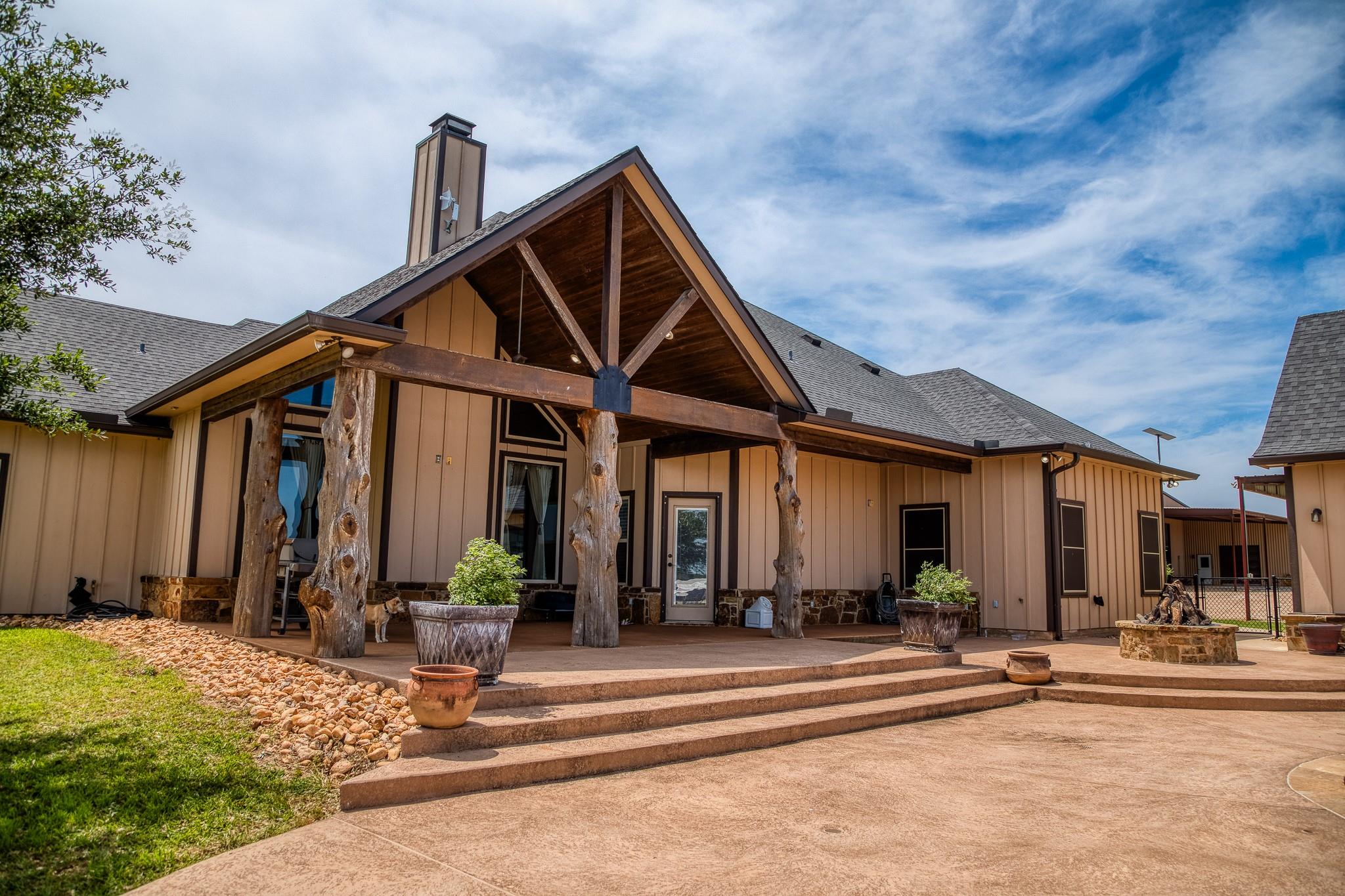 2543 FM 975, Caldwell, TX 77836