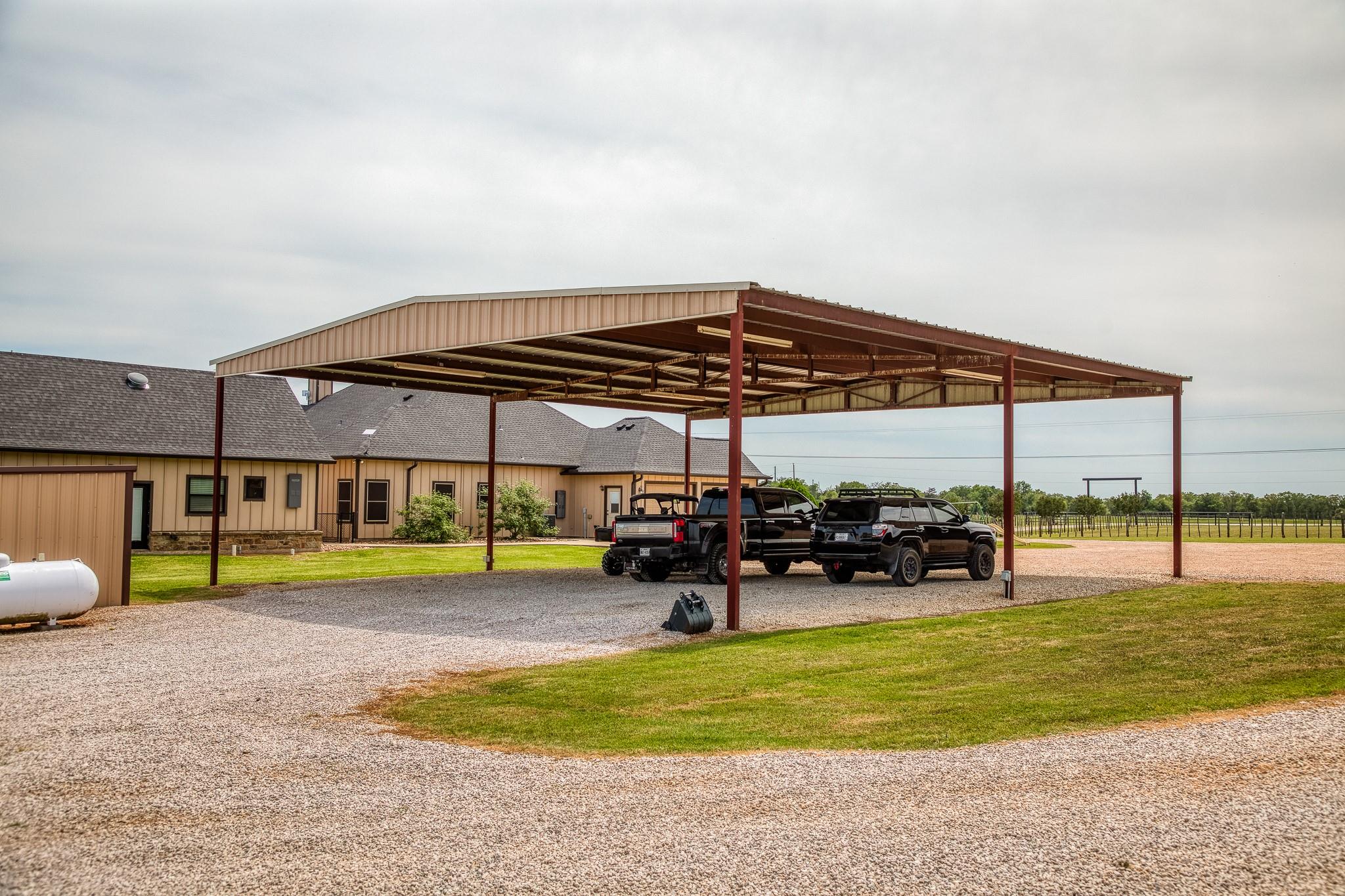 2543 FM 975, Caldwell, TX 77836
