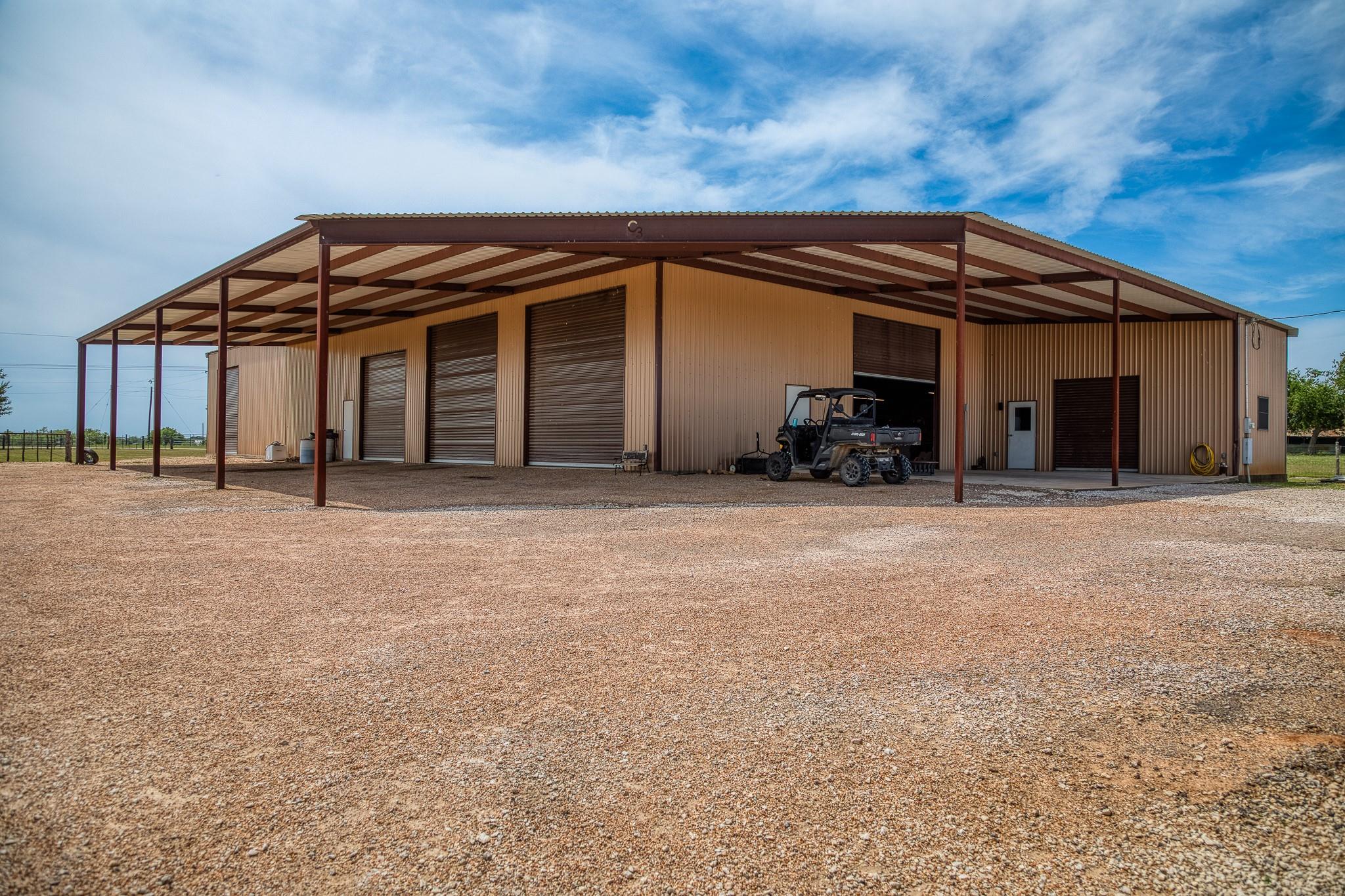 2543 FM 975, Caldwell, TX 77836