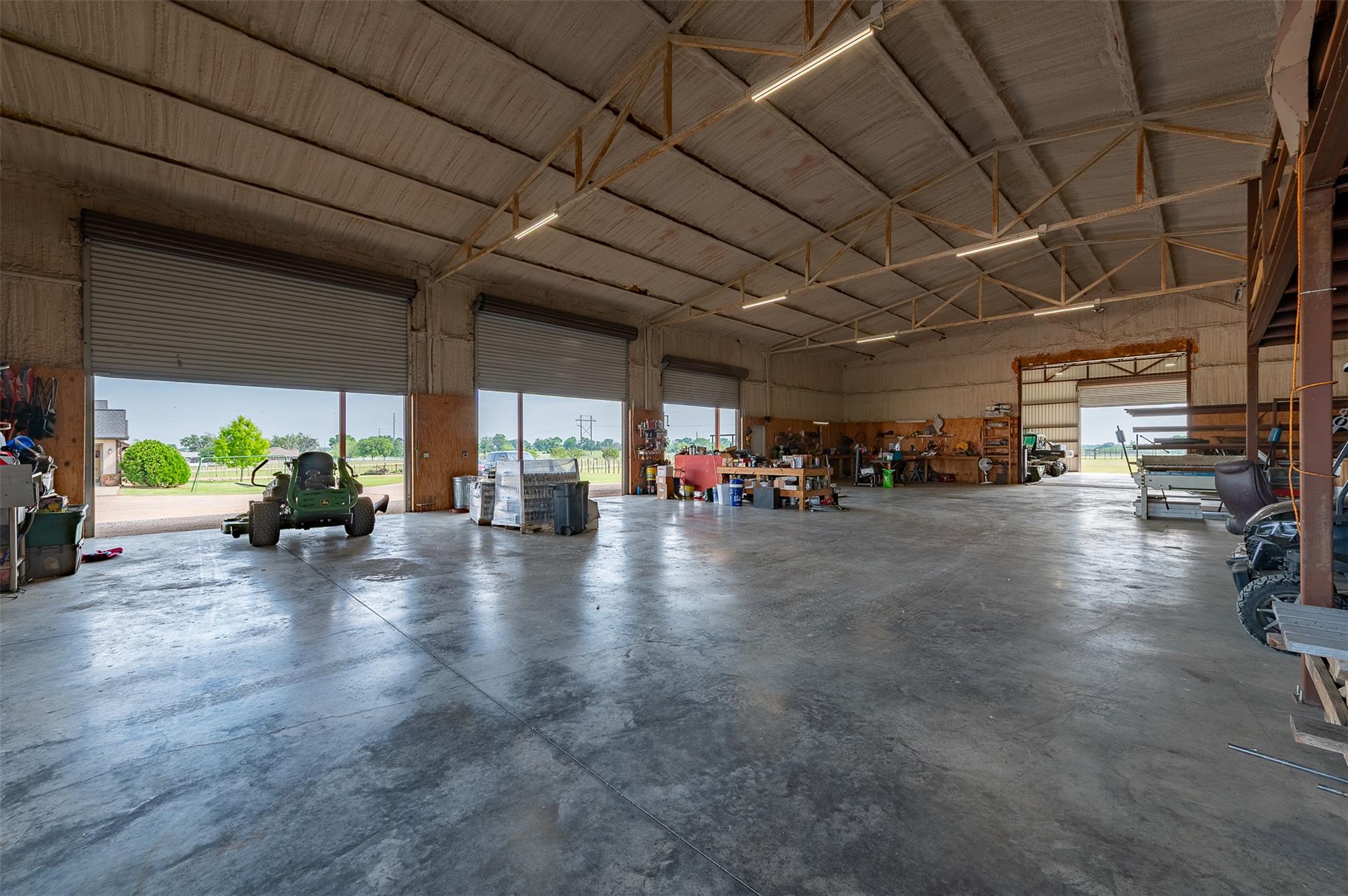 2543 FM 975, Caldwell, TX 77836