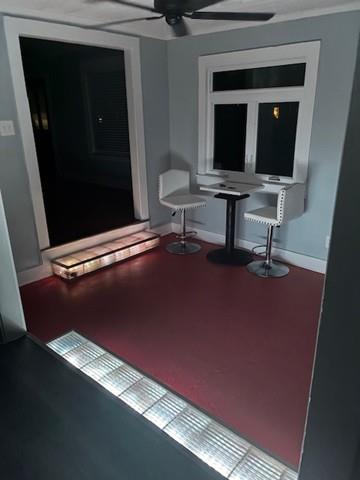 717 S Laurel Ave, Luling, TX 78648