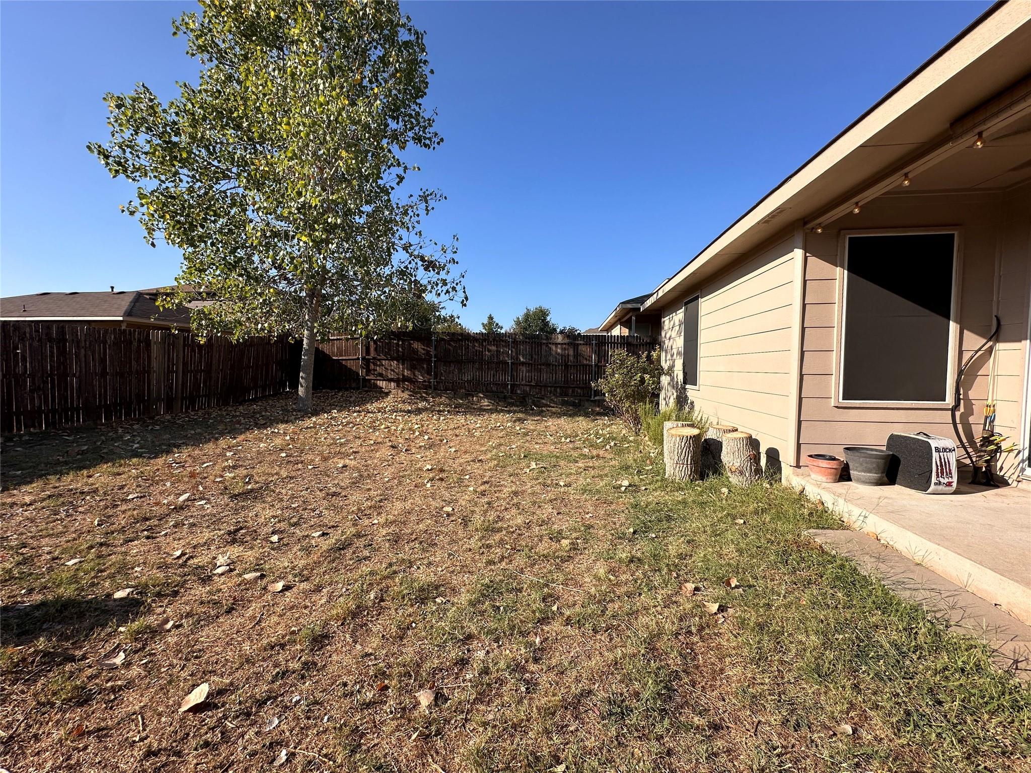 484 Moonwalker Trl, Buda, TX 78610