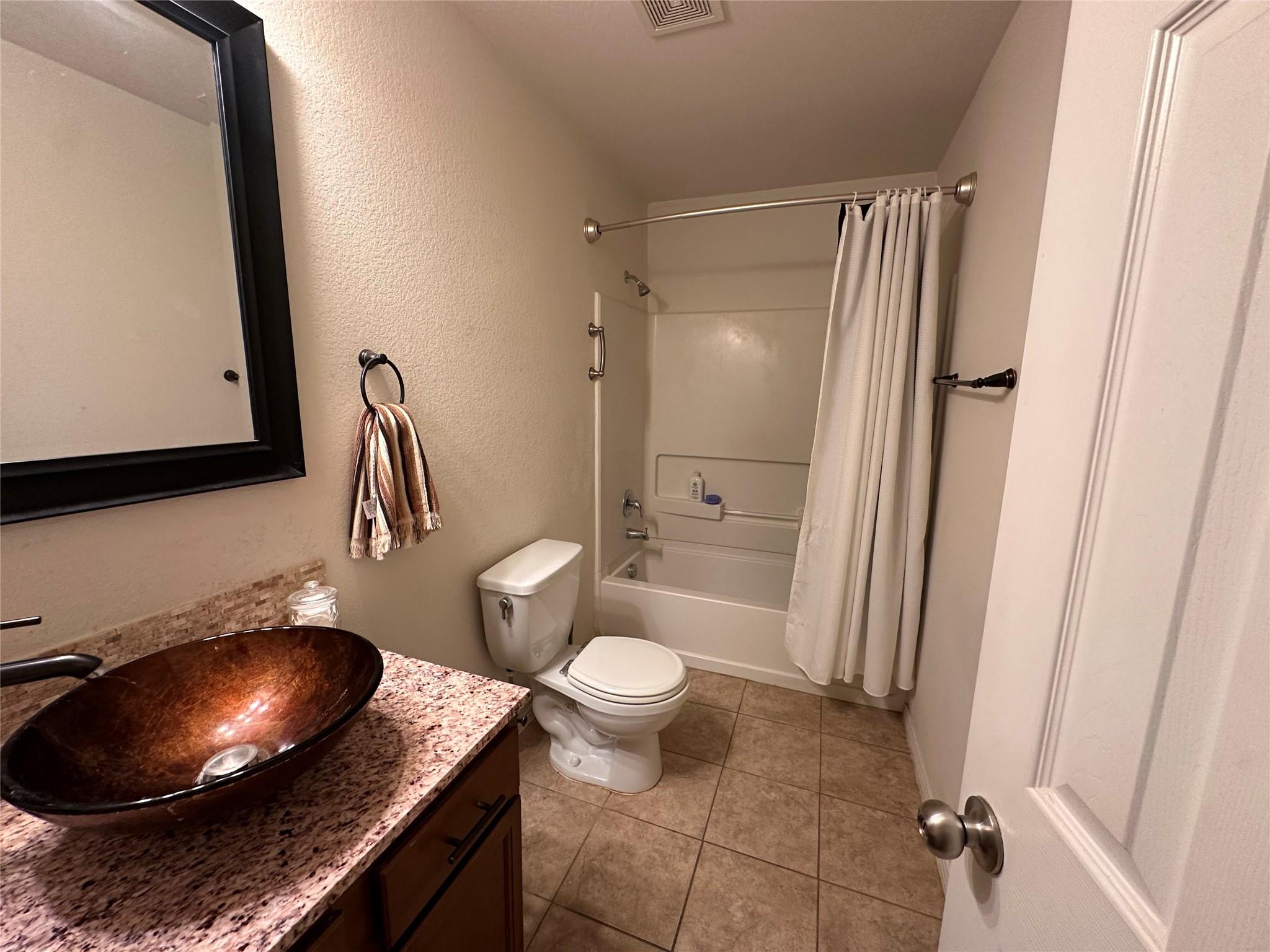 484 Moonwalker Trl, Buda, TX 78610