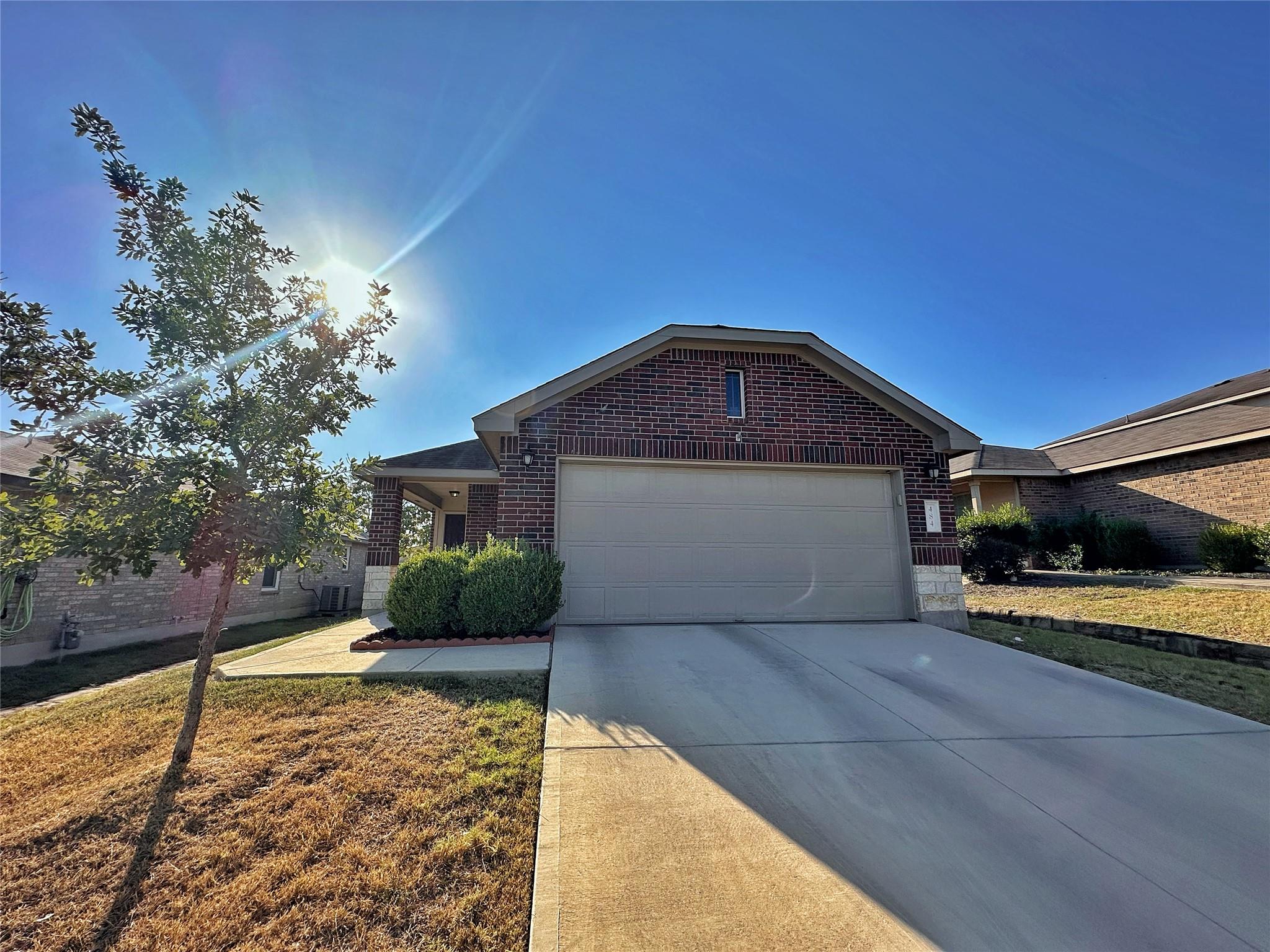 484 Moonwalker Trl, Buda, TX 78610