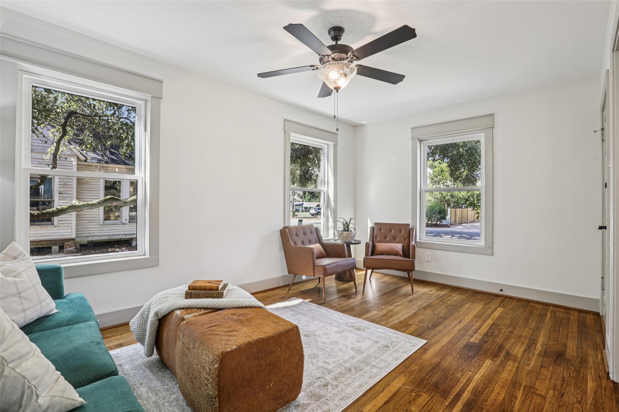 602 Short St, Smithville, TX 78957