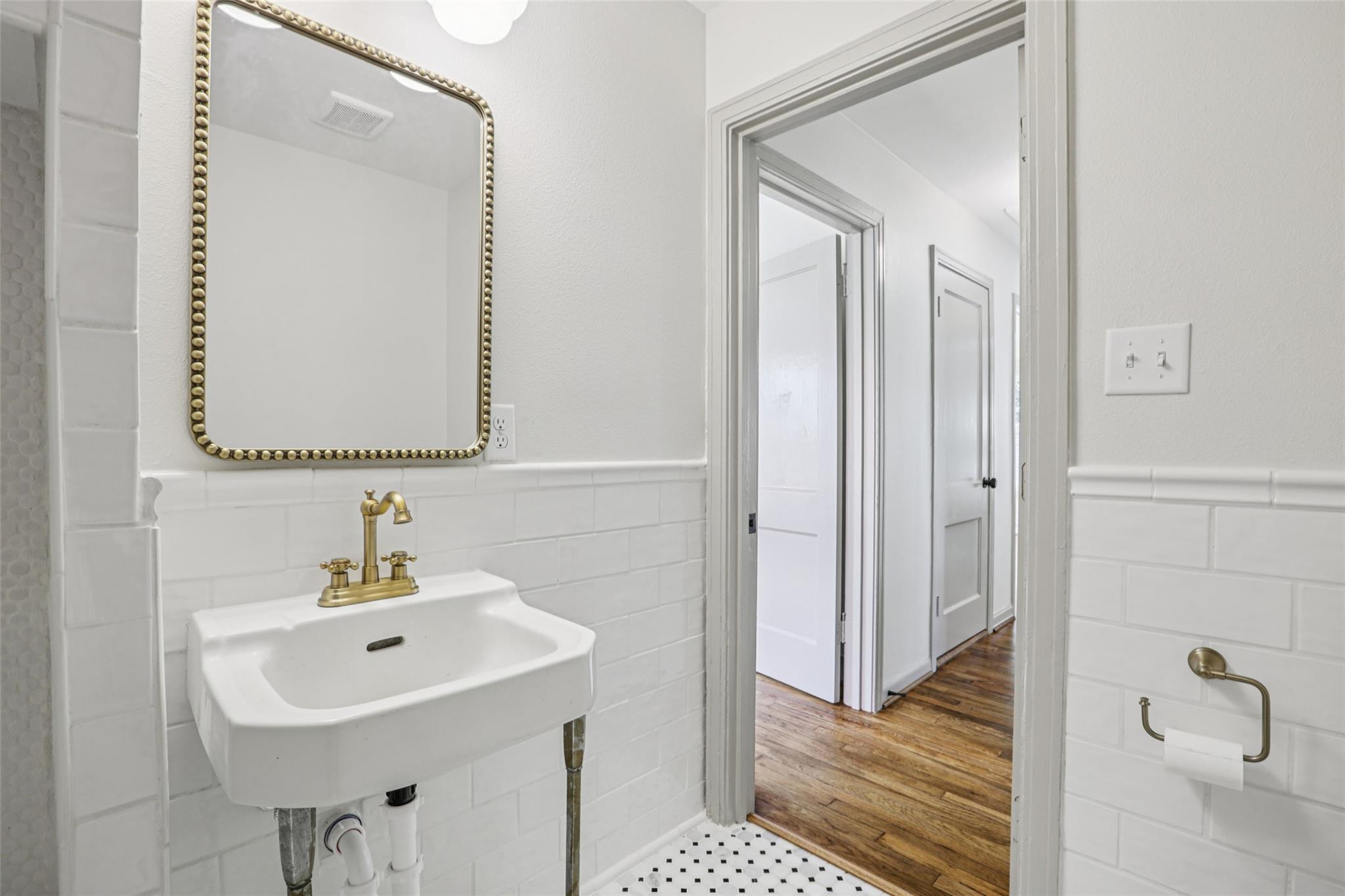 602 Short St, Smithville, TX 78957