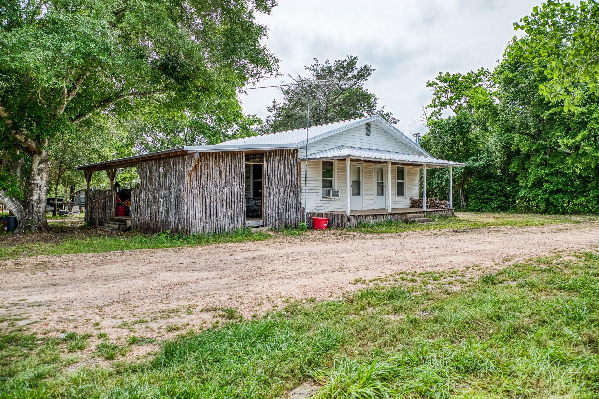 11235 Highway 159 W, Bellville, TX 77418