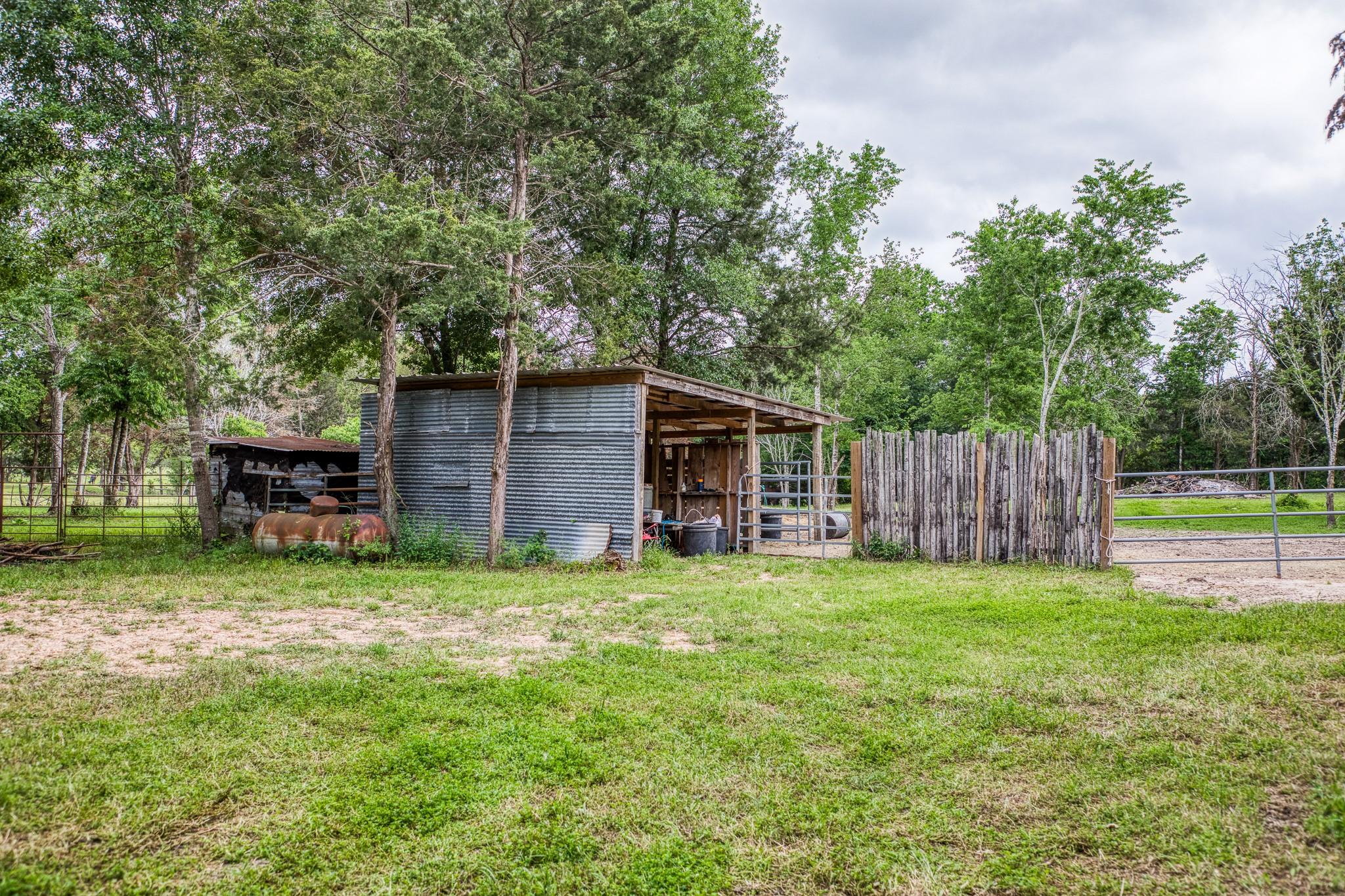 11235 Highway 159 W, Bellville, TX 77418