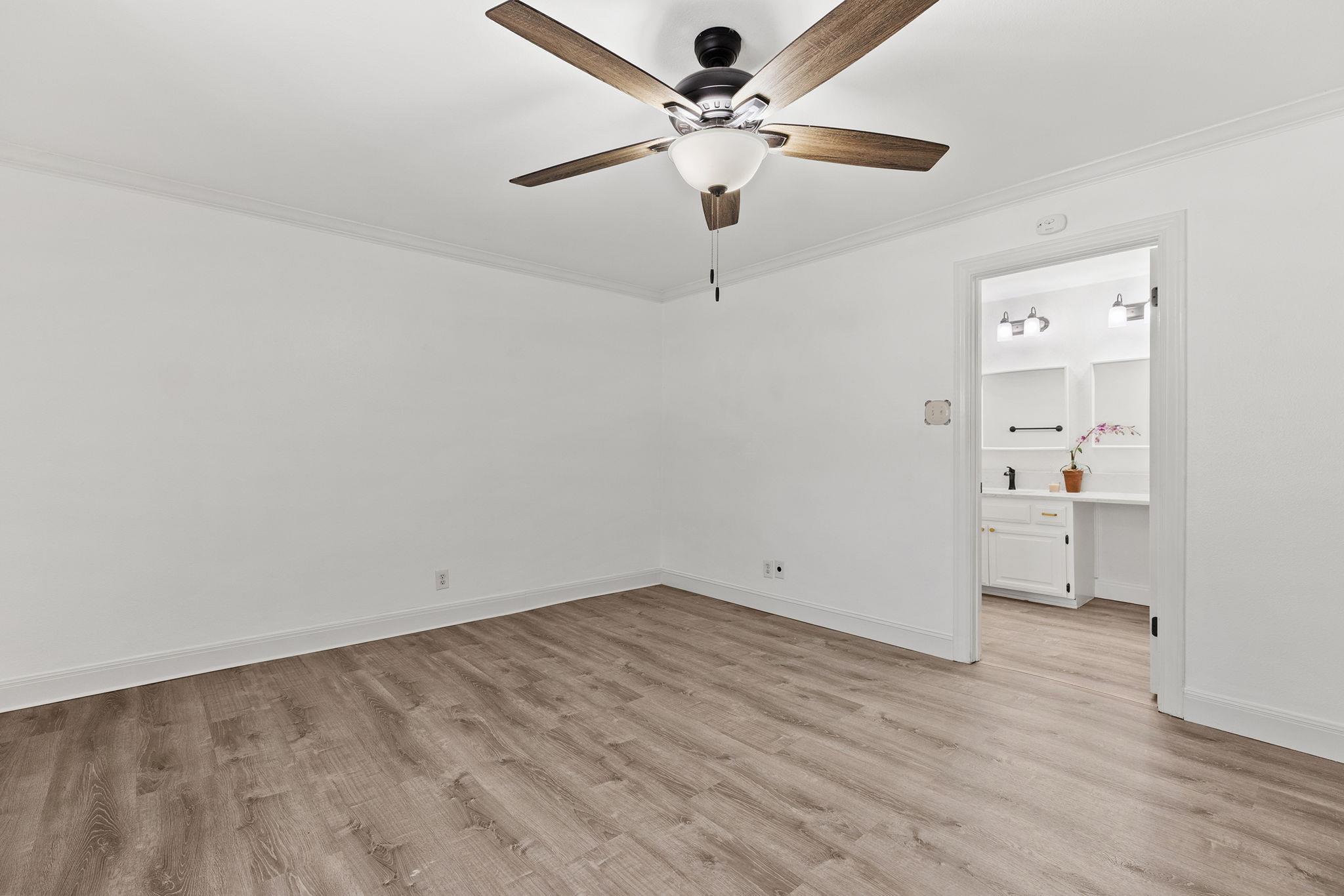 2500 Steck Ave # 5, Austin, TX 78757