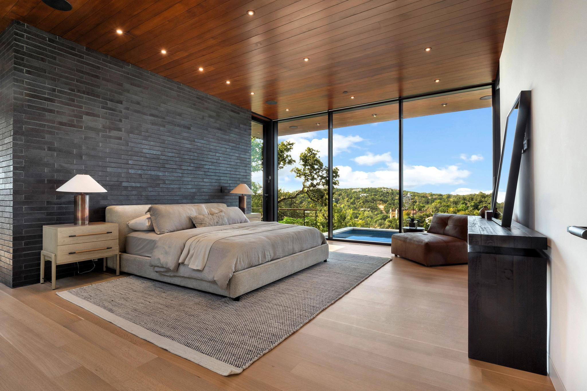 807 Redbud Trl, West Lake Hills, TX 78746