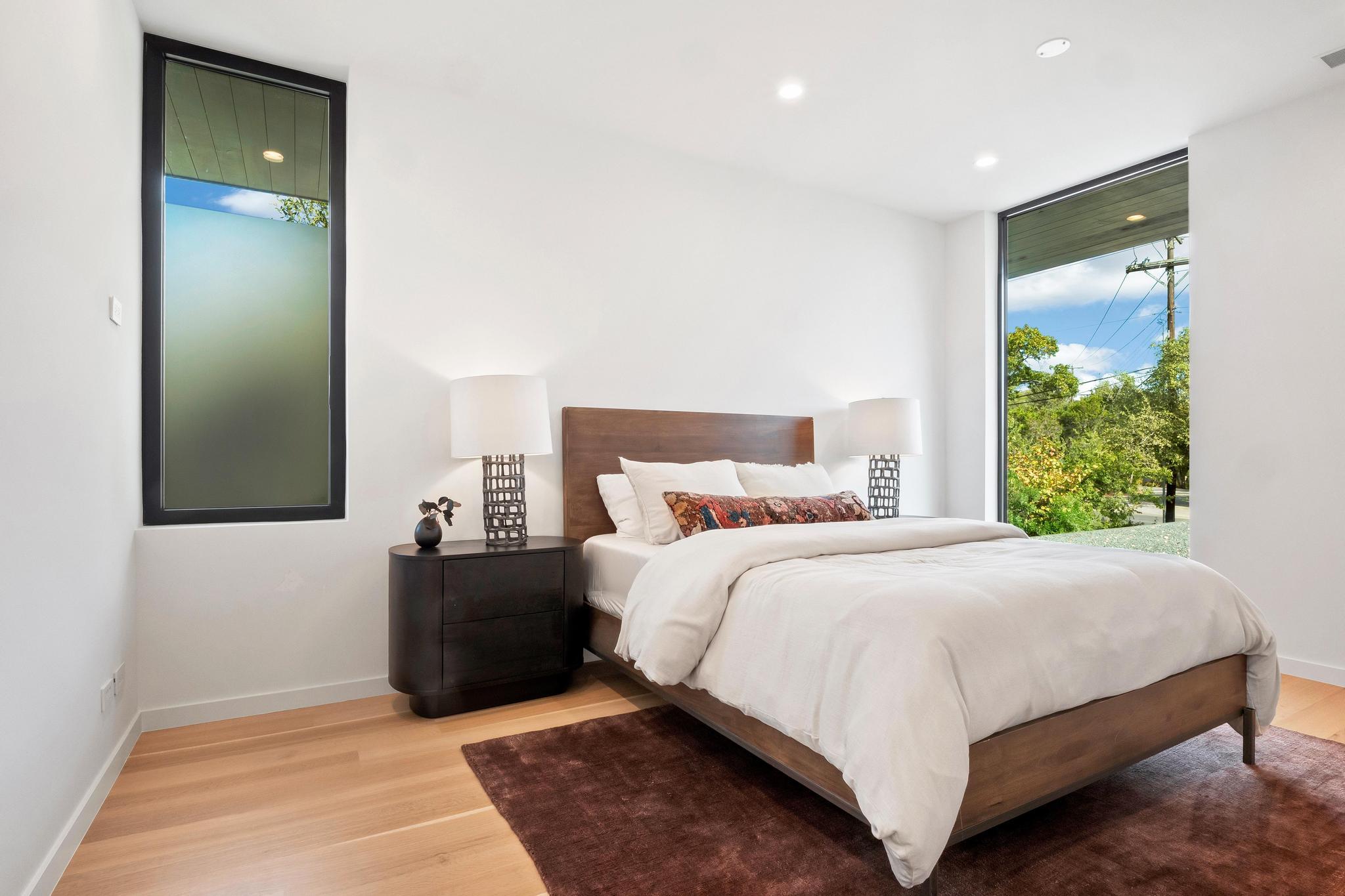 807 Redbud Trl, West Lake Hills, TX 78746