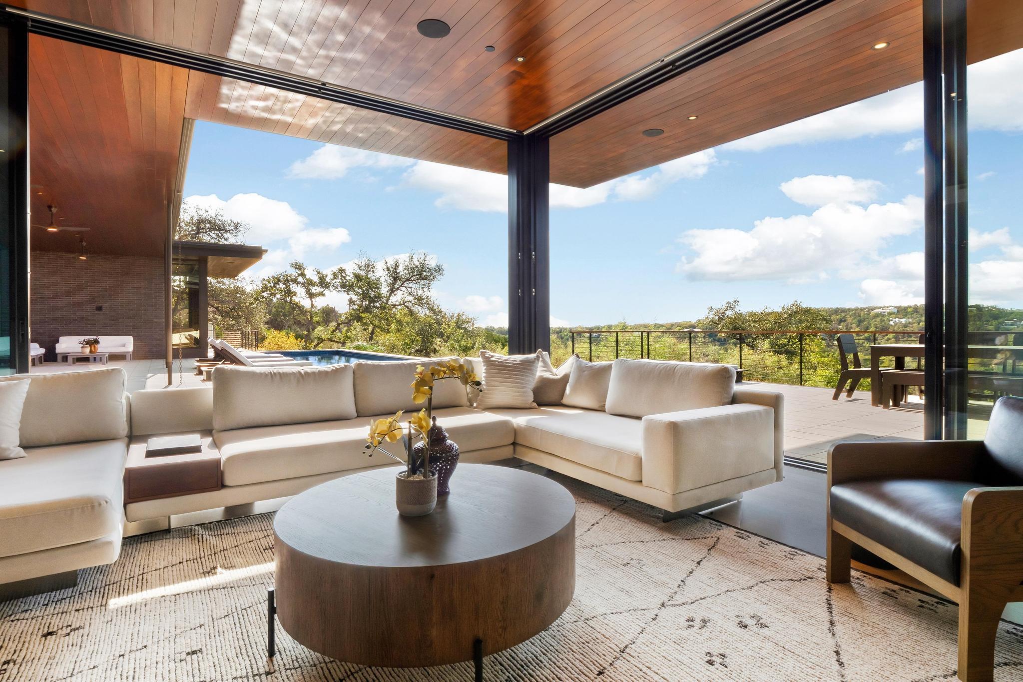 807 Redbud Trl, West Lake Hills, TX 78746