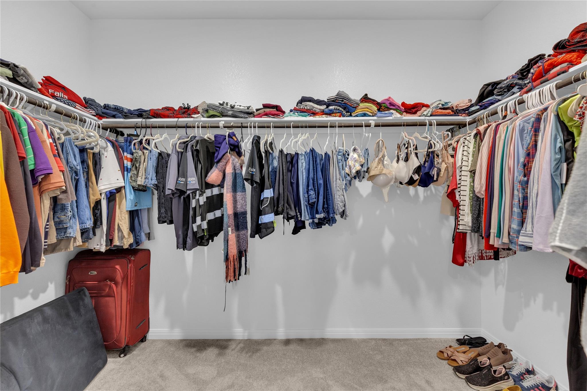 6017 Beverly Prairie Rd, Del Valle, TX 78617