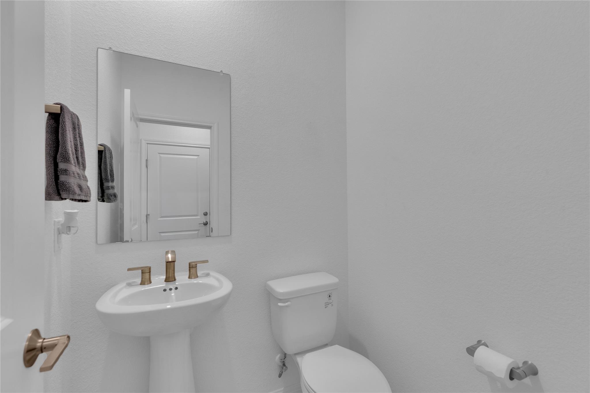 6017 Beverly Prairie Rd, Del Valle, TX 78617