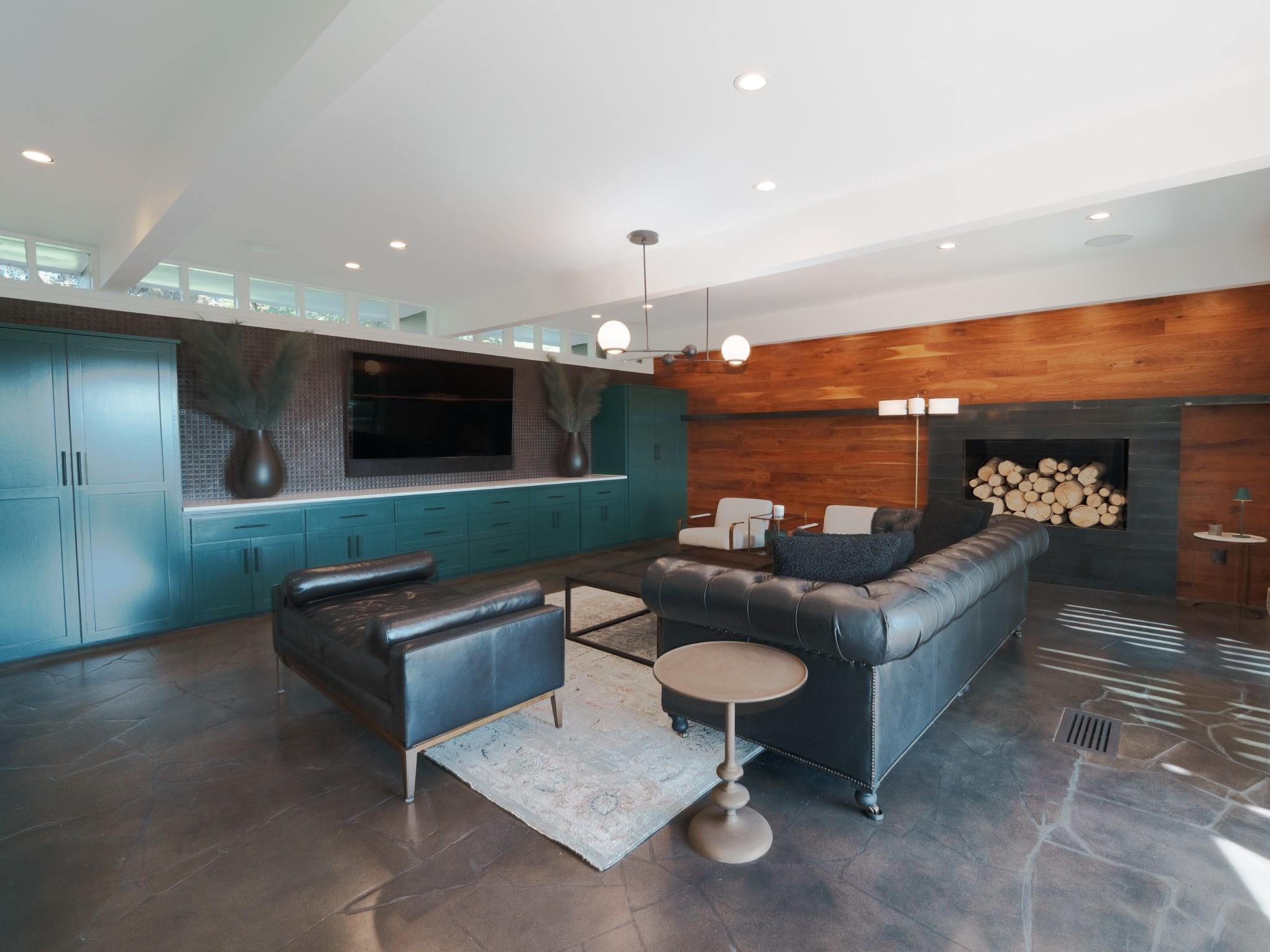 809 Redbud Trl, West Lake Hills, TX 78746