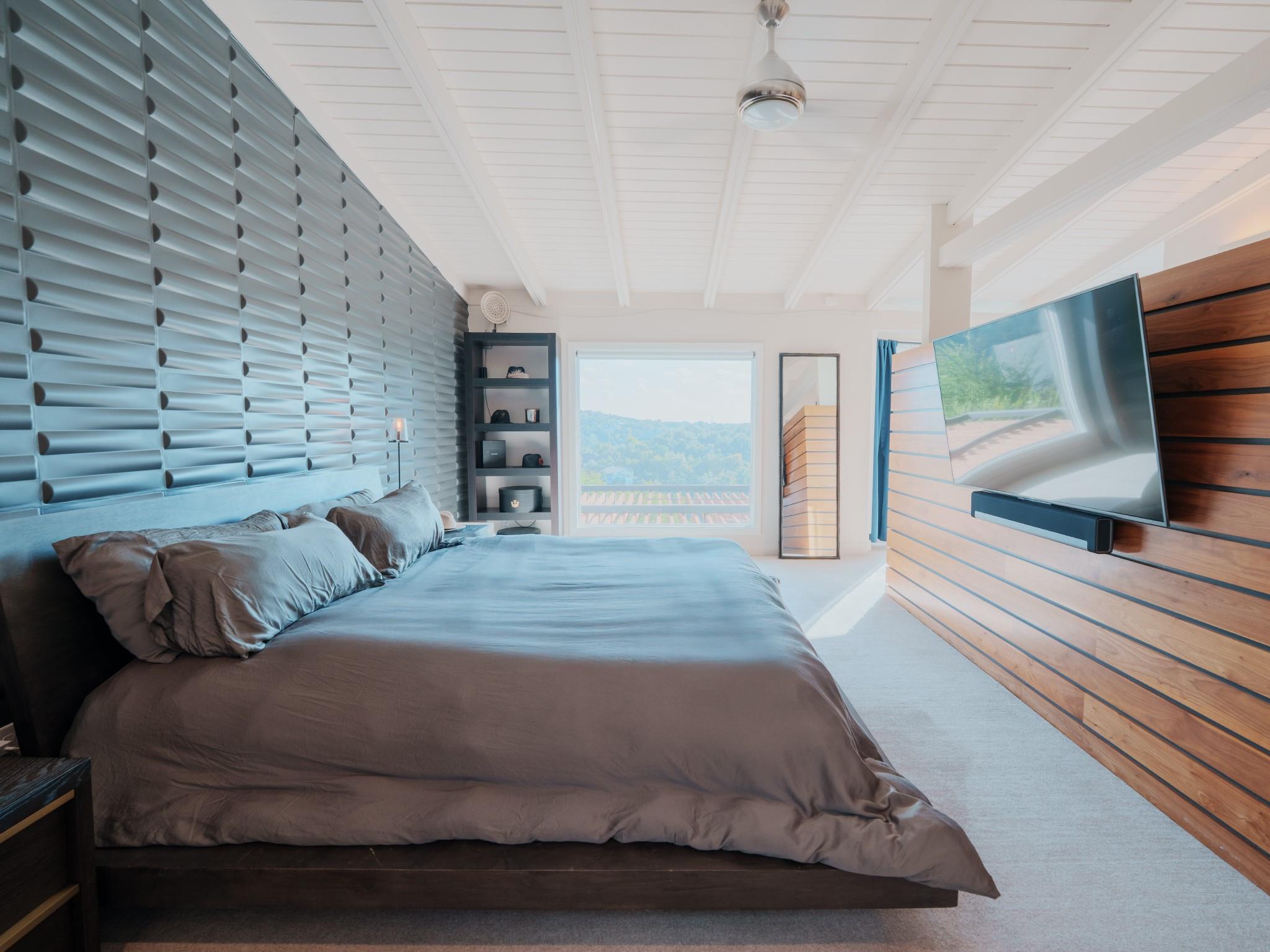 809 Redbud Trl, West Lake Hills, TX 78746