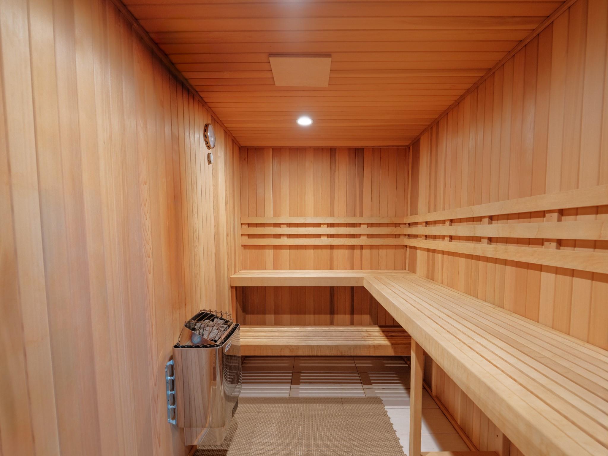 809 Redbud Trl, West Lake Hills, TX 78746