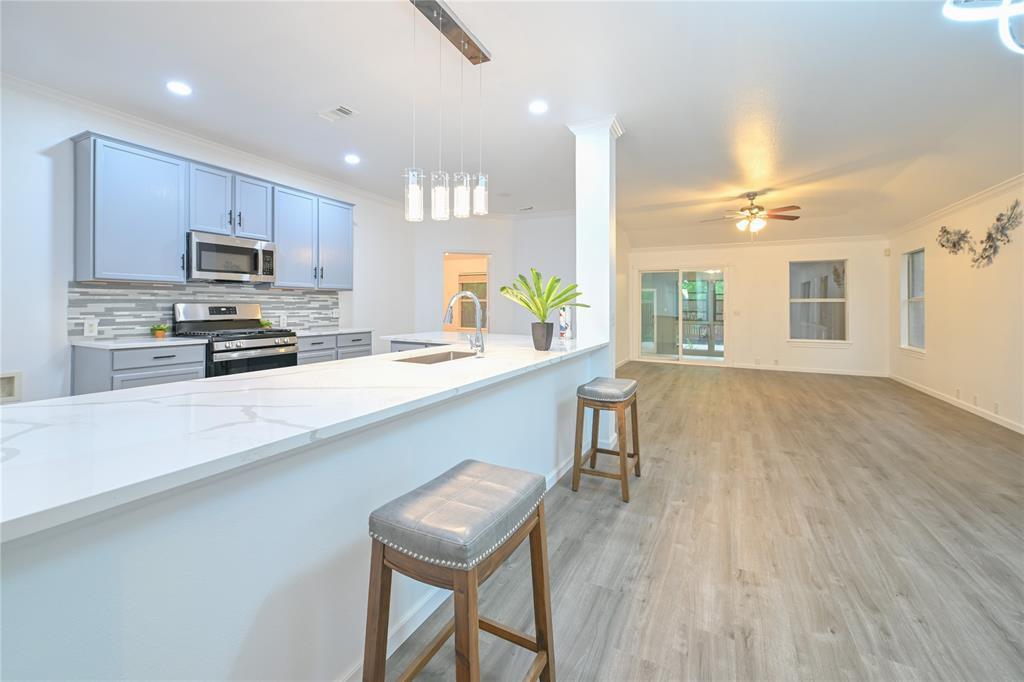 910 Rocking Spur Cv, Pflugerville, TX 78660