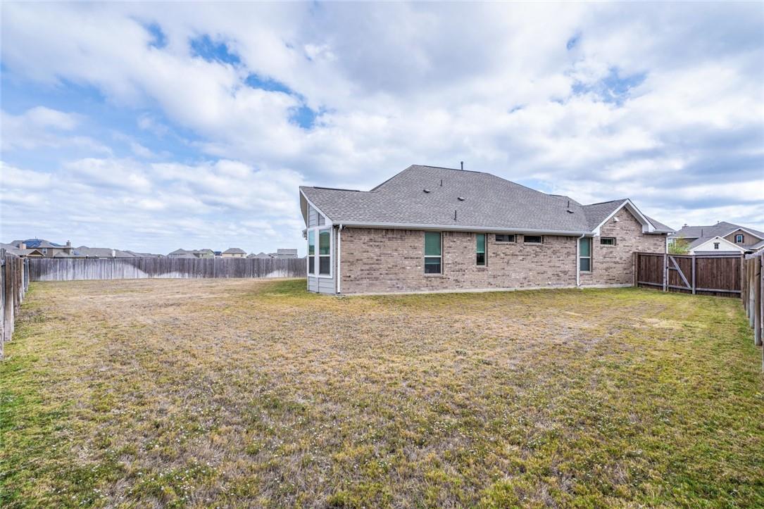 121 Fattoria Cv, Liberty Hill, TX 78642