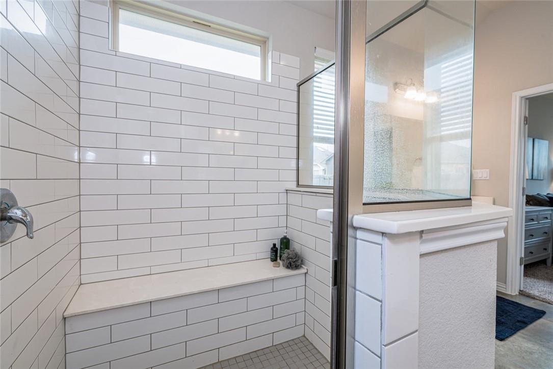 121 Fattoria Cv, Liberty Hill, TX 78642