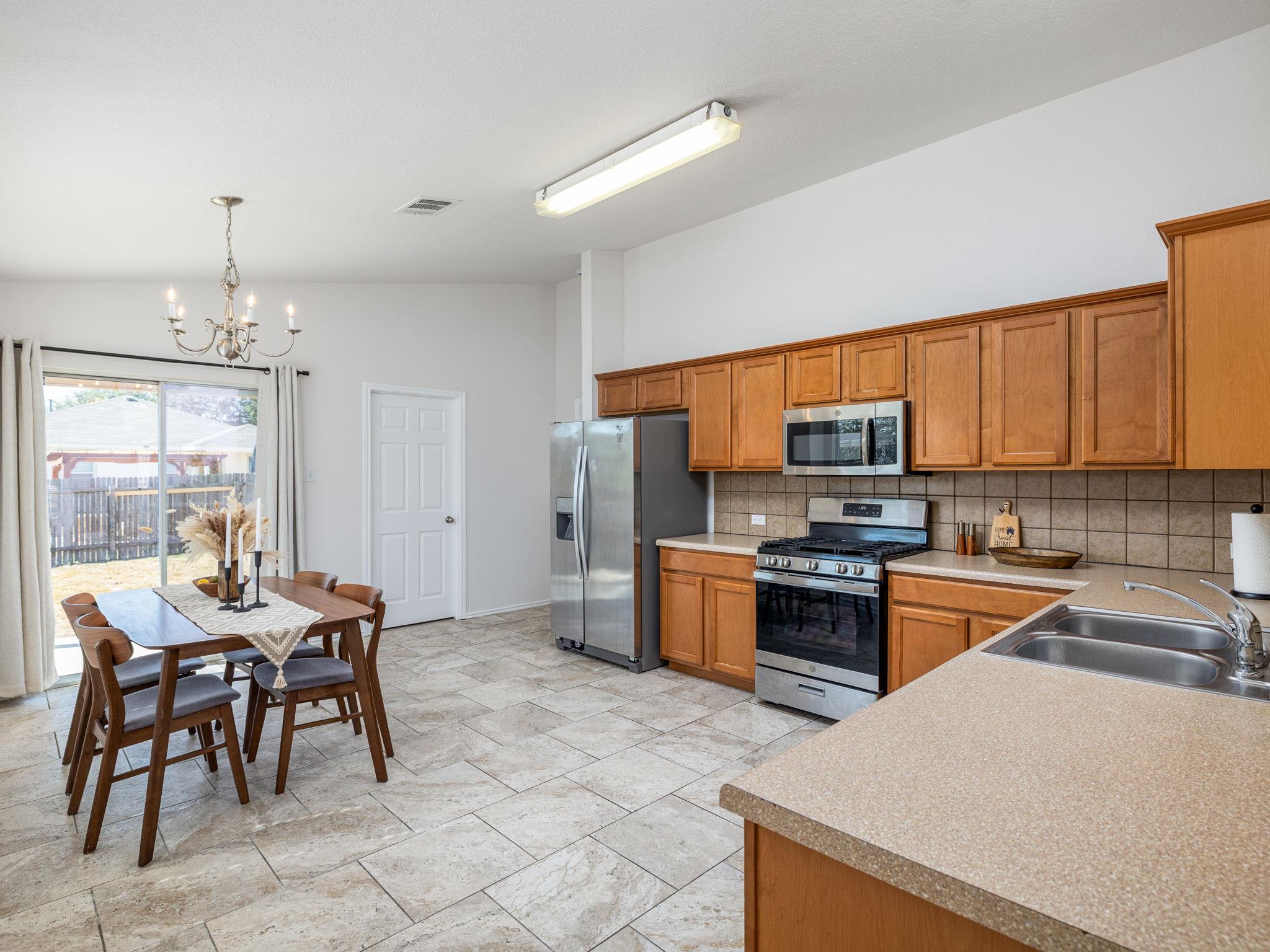 536 Sweet Leaf Ln, Pflugerville, TX 78660