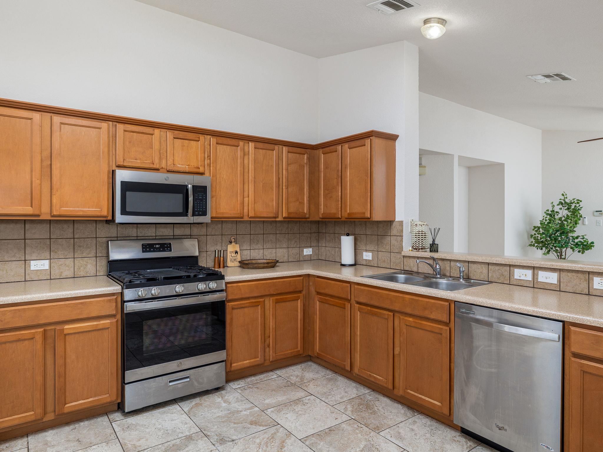 536 Sweet Leaf Ln, Pflugerville, TX 78660