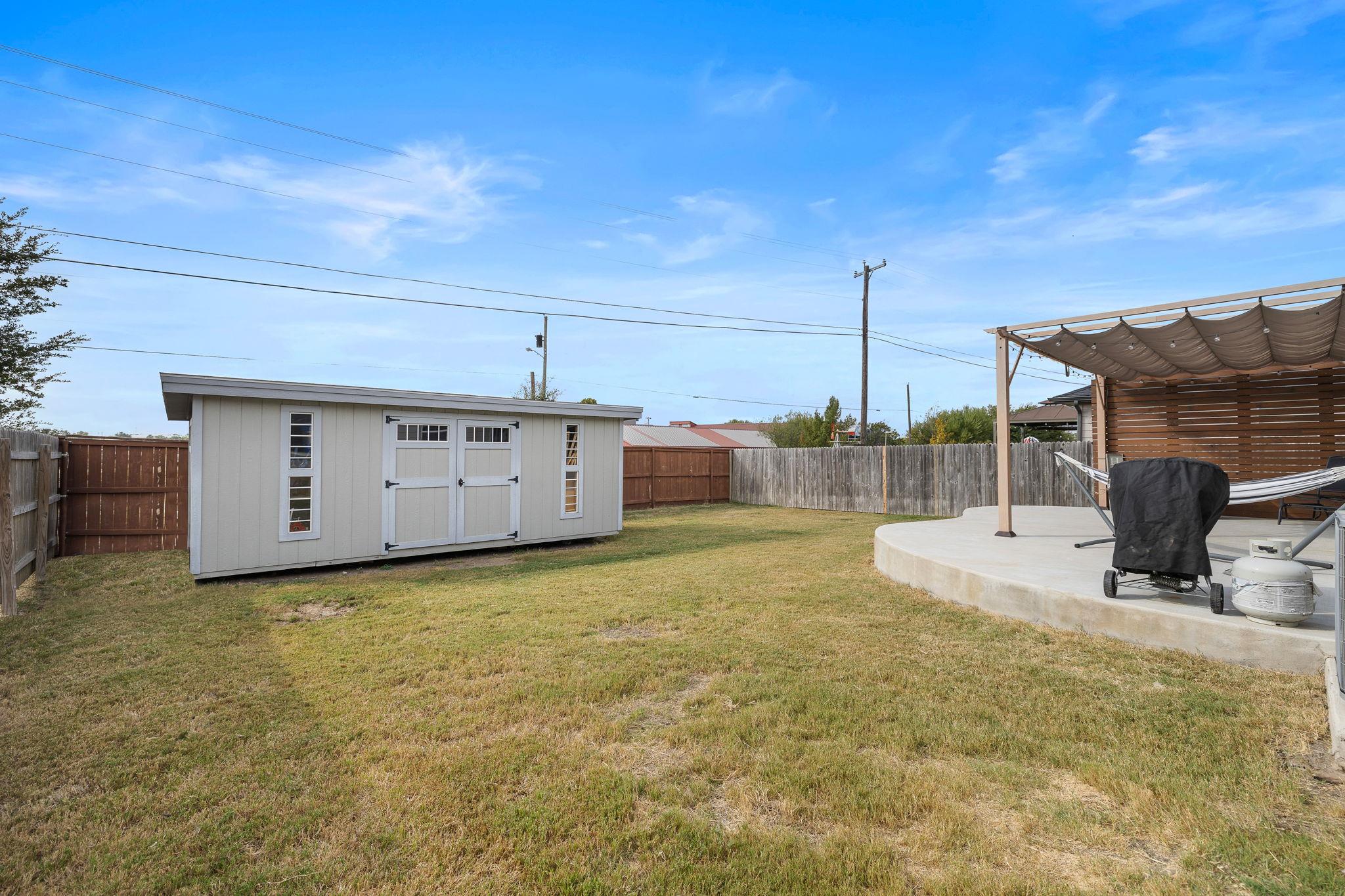 1006 Pembroke Ct, Hutto, TX 78634