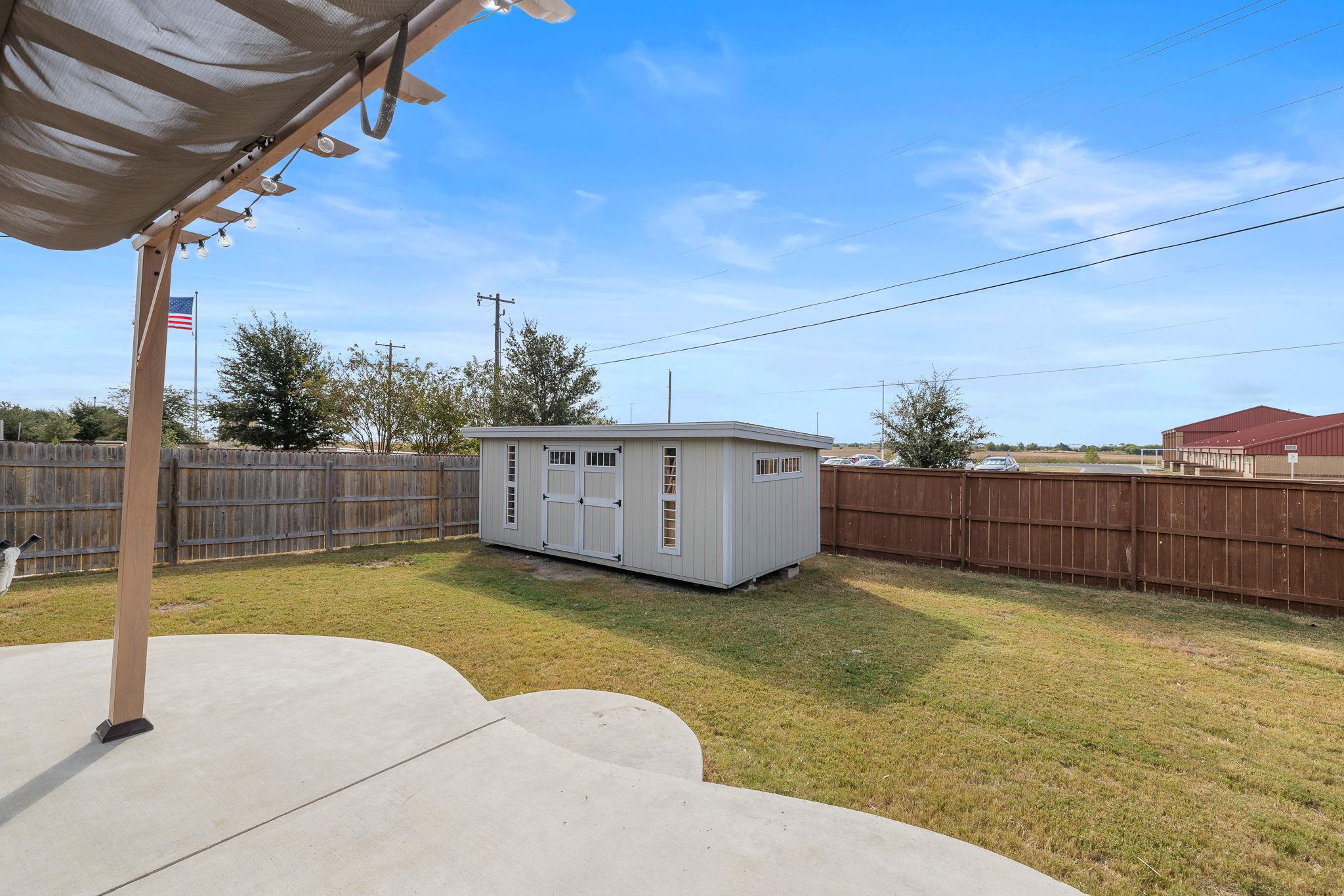 1006 Pembroke Ct, Hutto, TX 78634