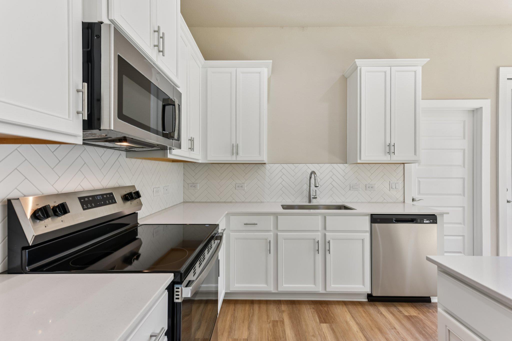 855 Cypress Ln, Cottonwood Shores, TX 78657