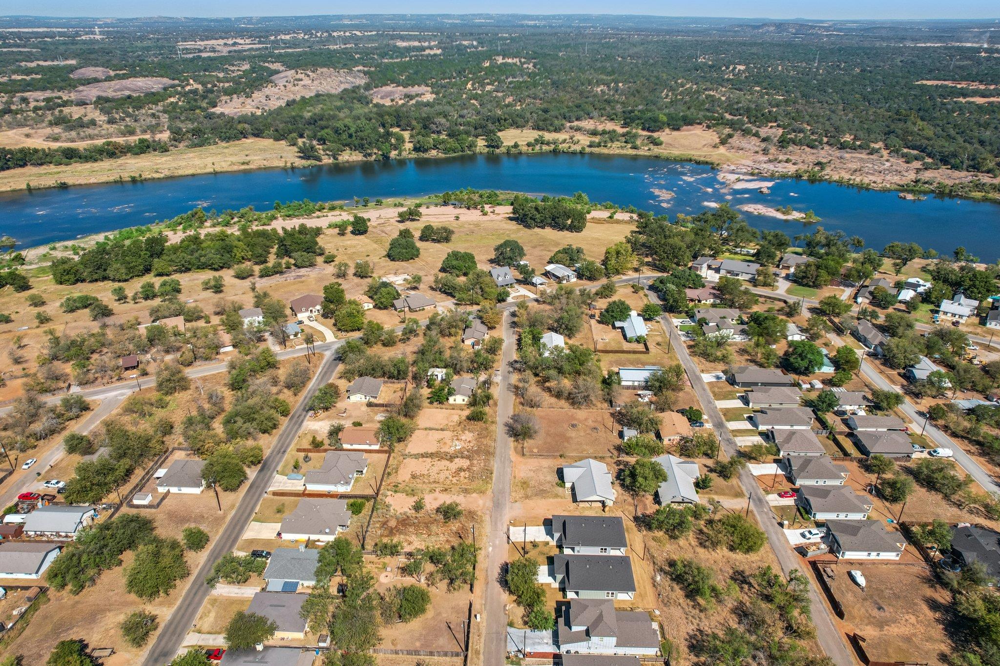 855 Cypress Ln, Cottonwood Shores, TX 78657