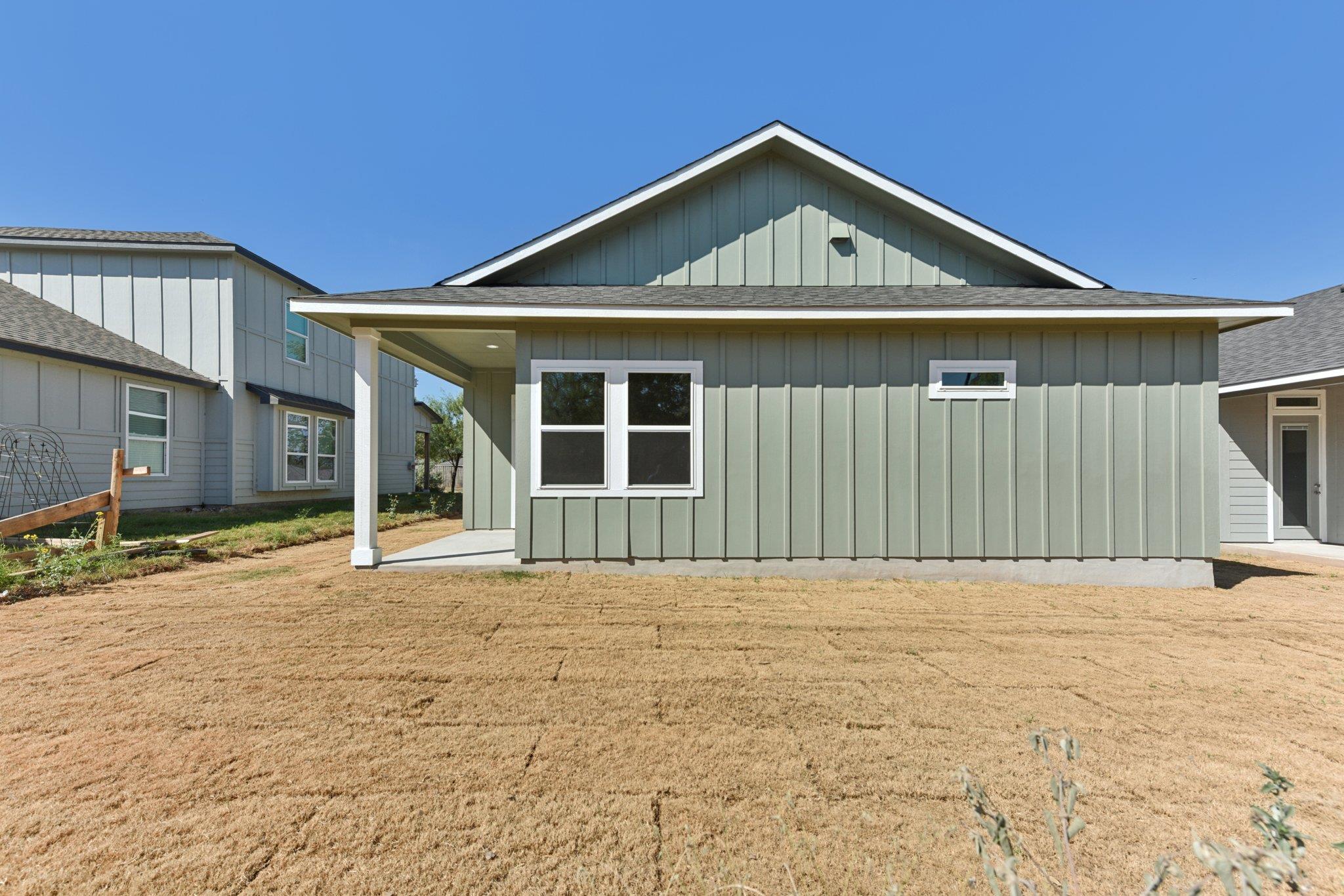 855 Cypress Ln, Cottonwood Shores, TX 78657