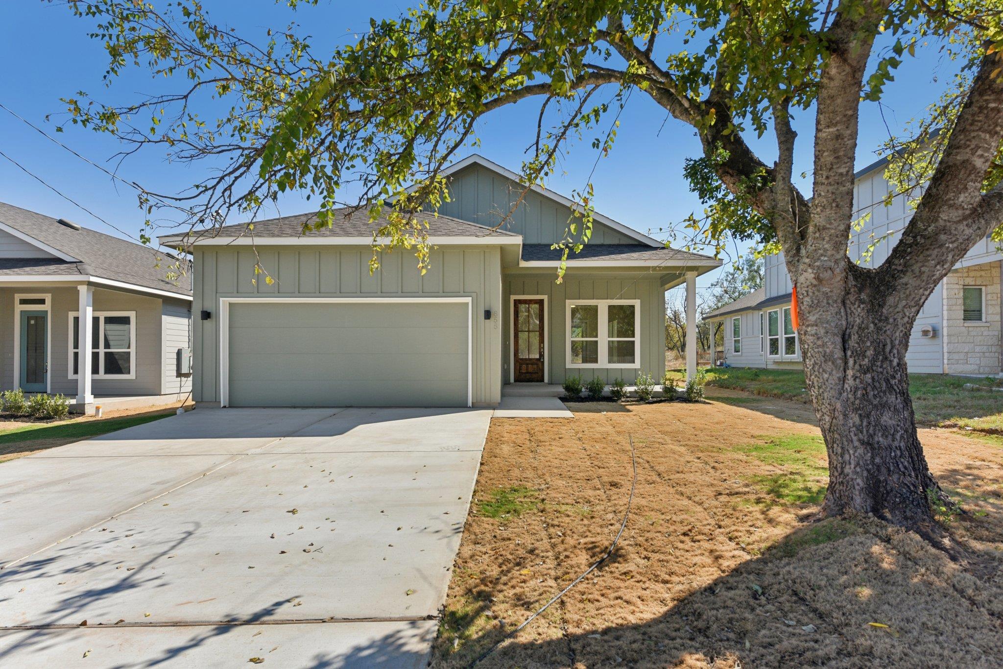 855 Cypress Ln, Cottonwood Shores, TX 78657