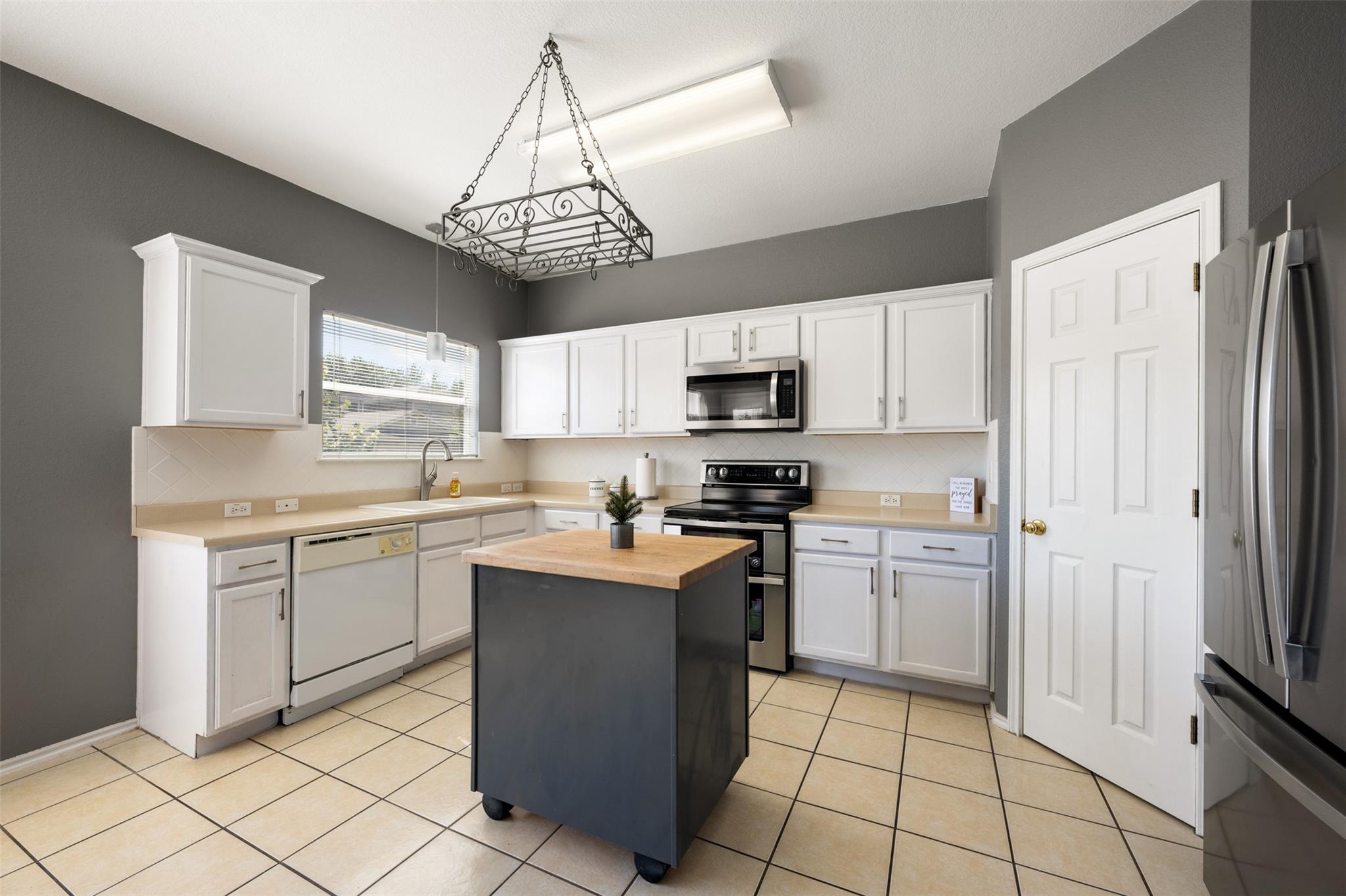 9401 Brandts Wood St, Austin, TX 78744